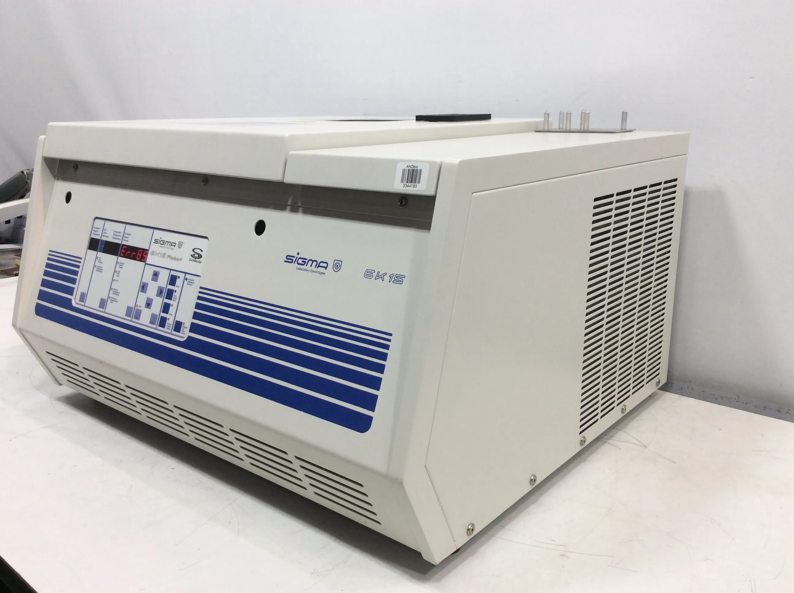 Sigma 6K15 Robot Benchtop Centrifuge