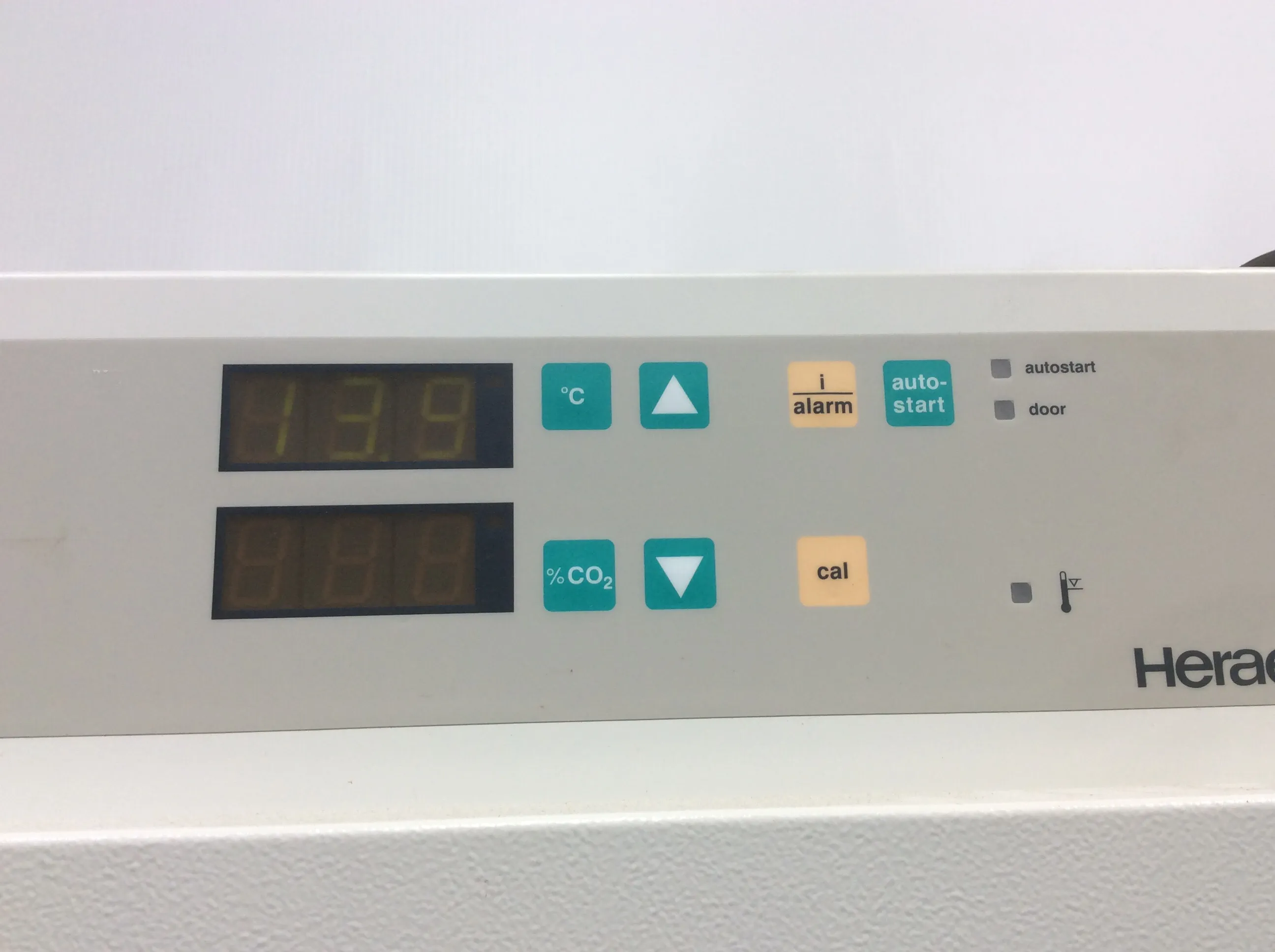 Heraeus Cytomat 2 C Incubator Automated Cytobot Automated for uniform incubation