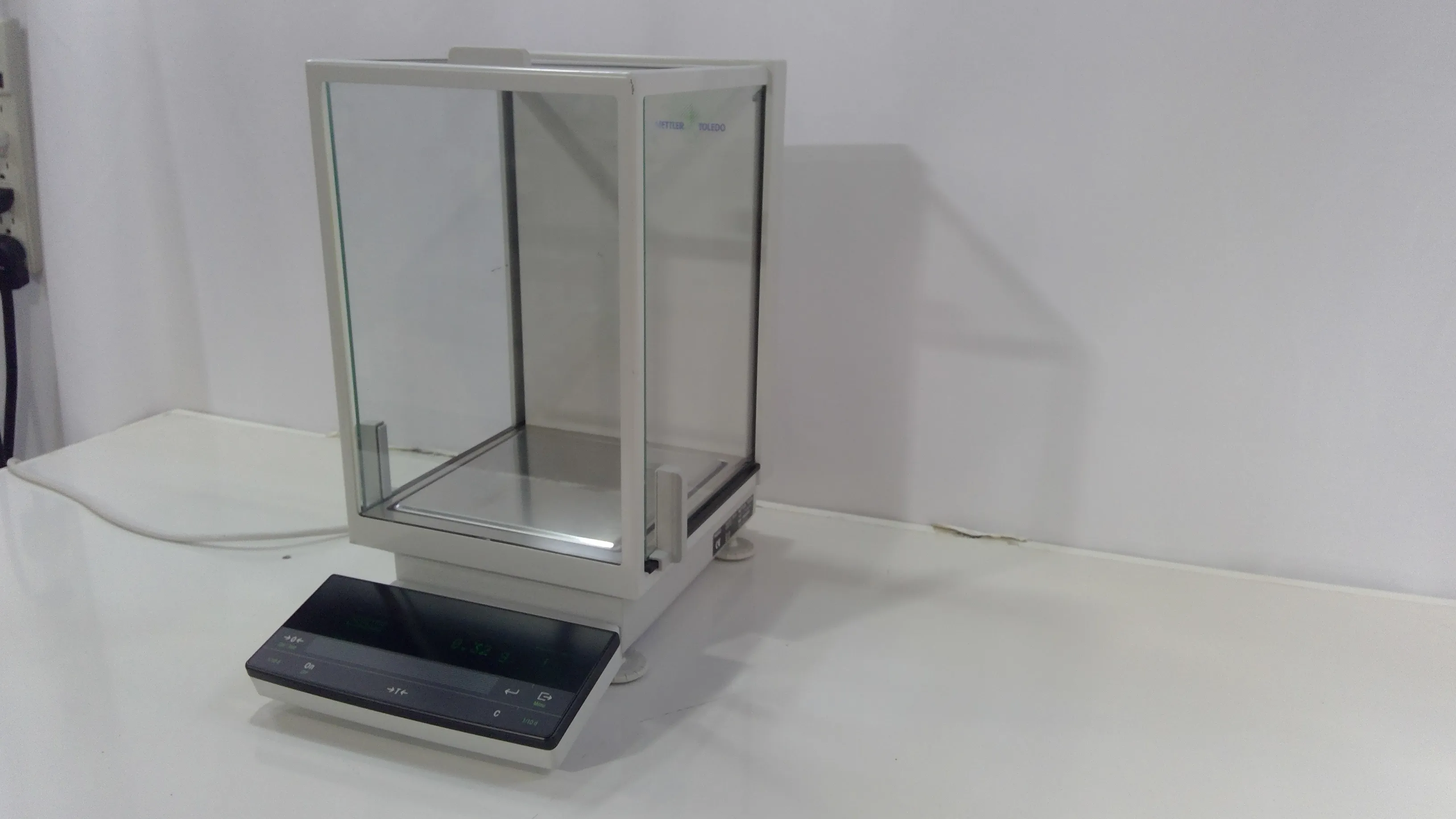 Mettler Toledo PR2002 Analytical Balance