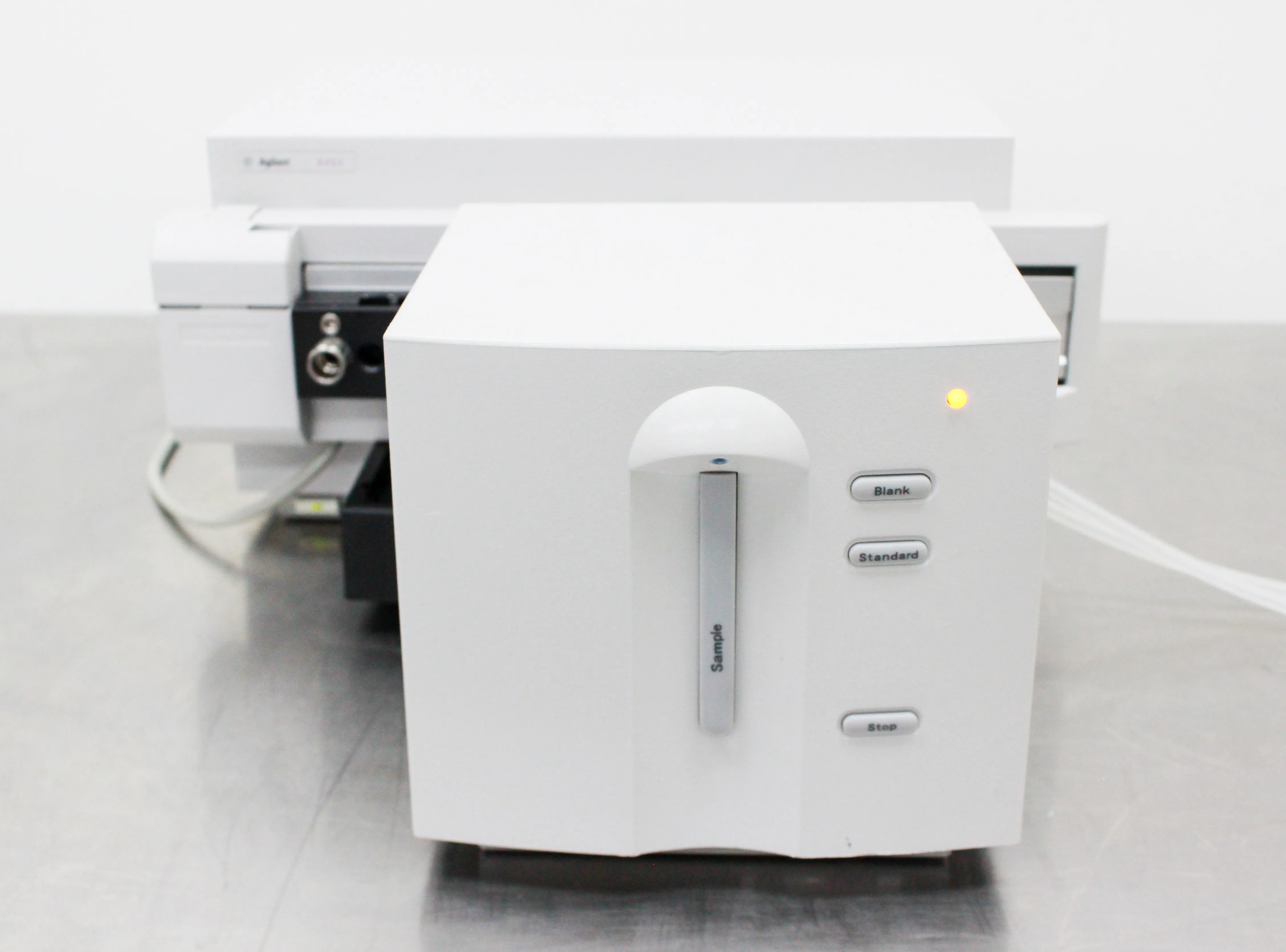 Agilent 8453 Spectrophotometer UV-Visible UV-Vis G1103A 120V/220V 50Hz/60Hz