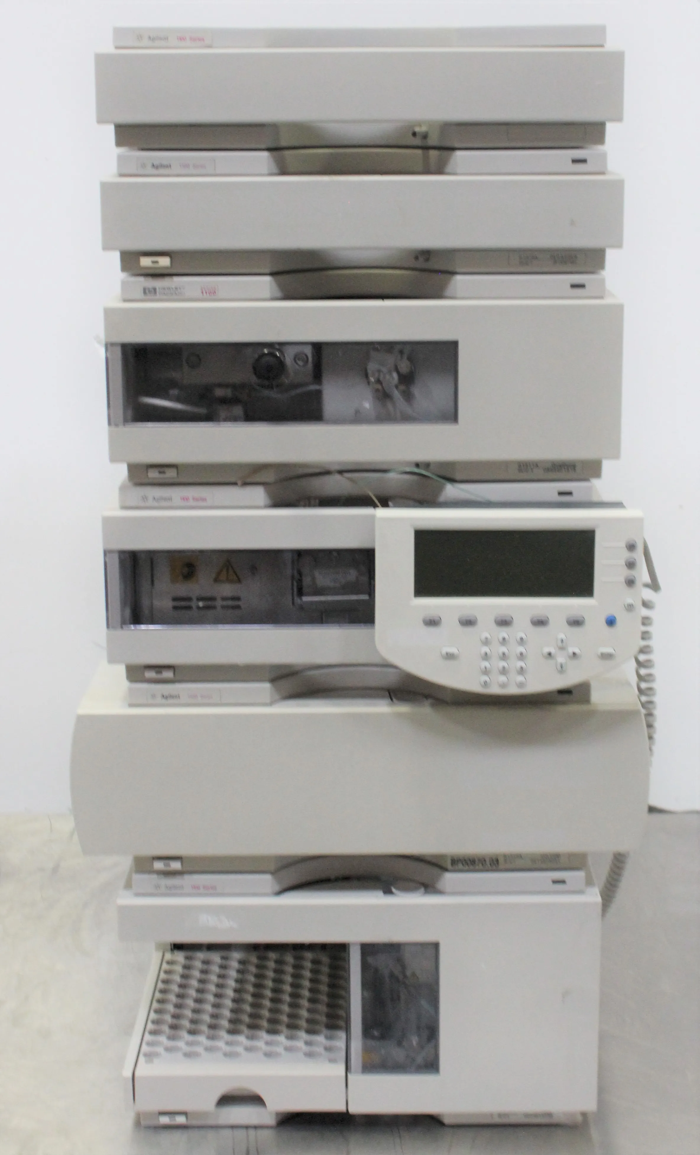 Agilent HPLC 1100 Series Variable Wavelength Detector G1314A with G1379A Degasser