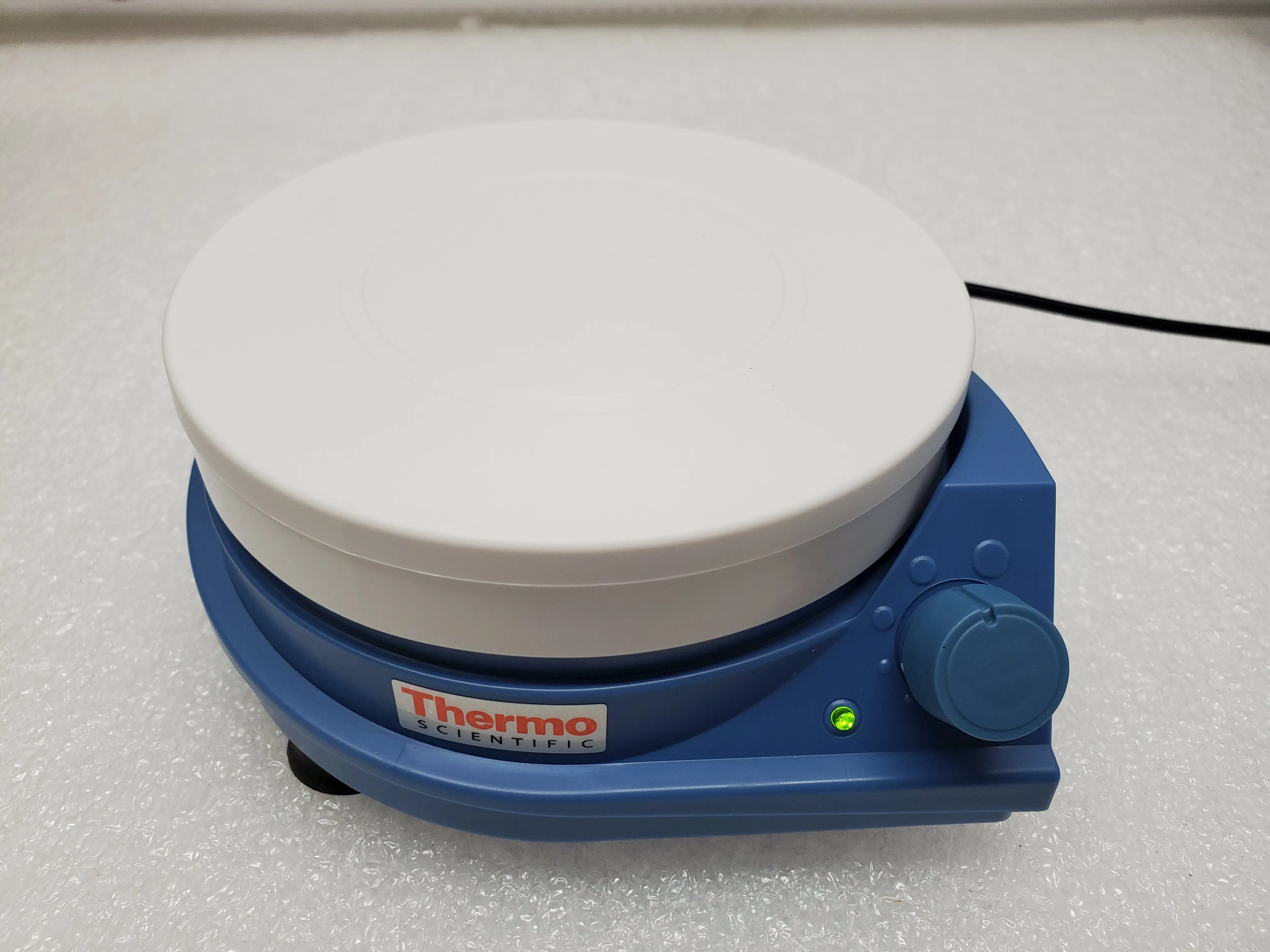 Thermo Scientific 88880008 Magnetic Stirrer RT Basic-12