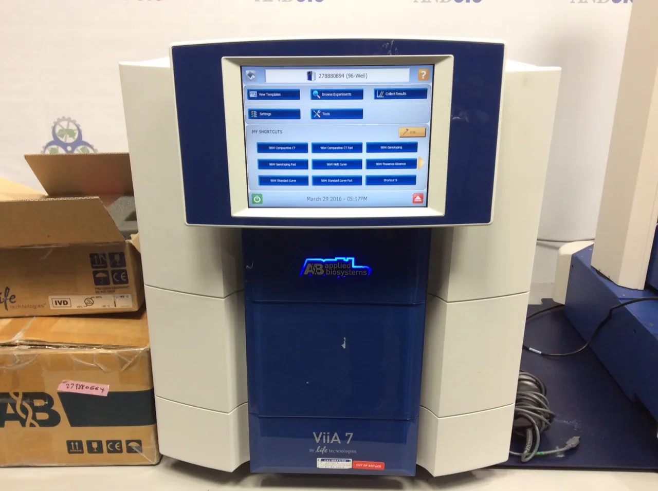 Applied Biosystems ViiA 7 Real Time PCR System & Twister II Plate Stacker