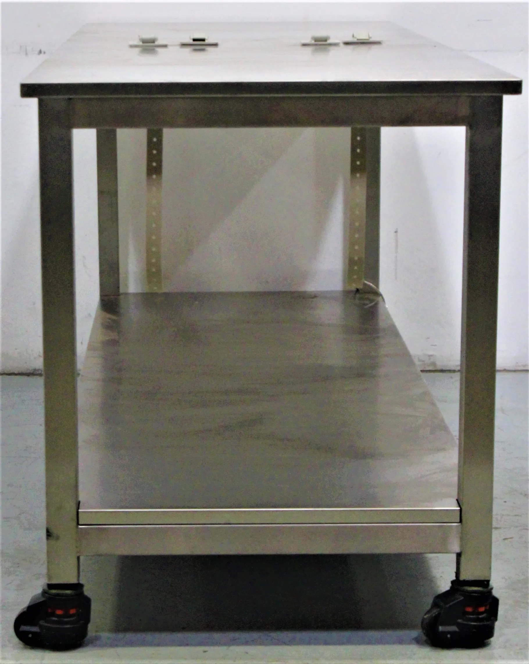 Stainless Steel Clean Room Table with Foot Master Wheels