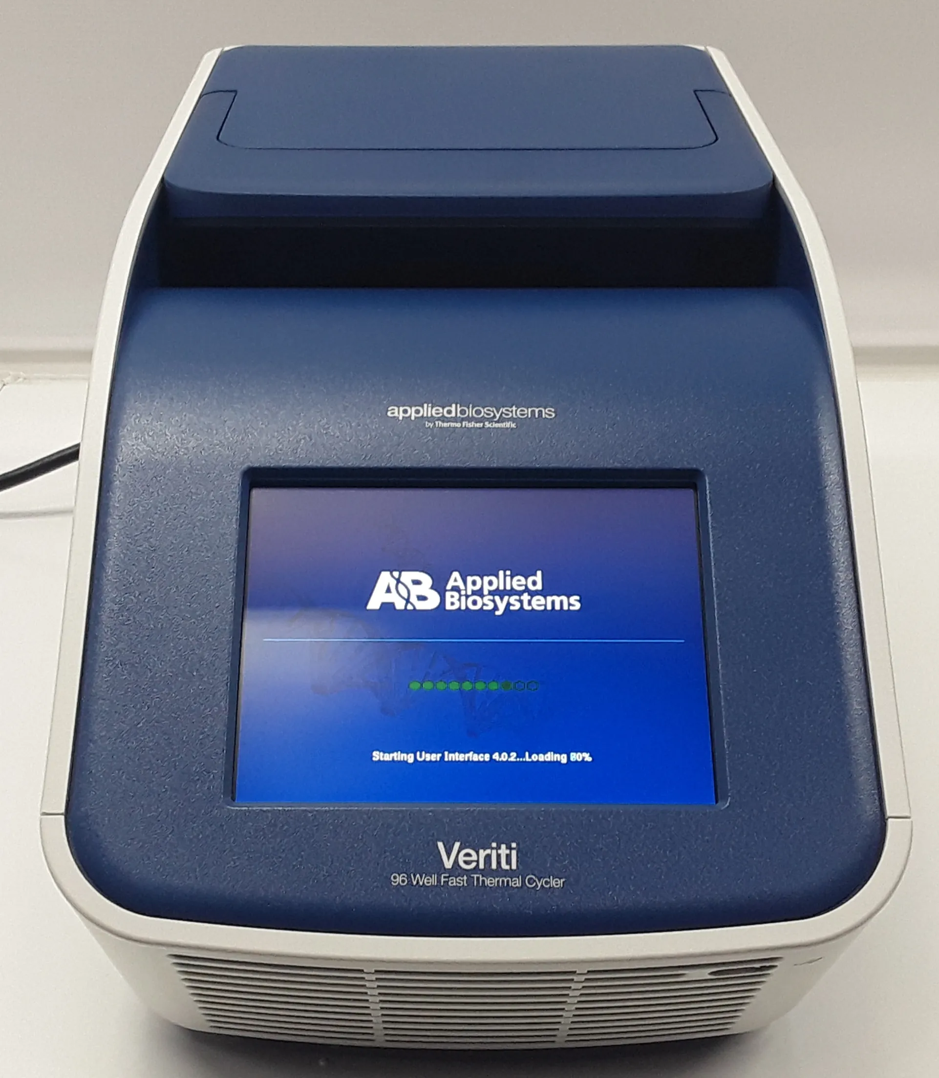 Applied Biosystems Veriti 96-Well Fast Thermal Cycler