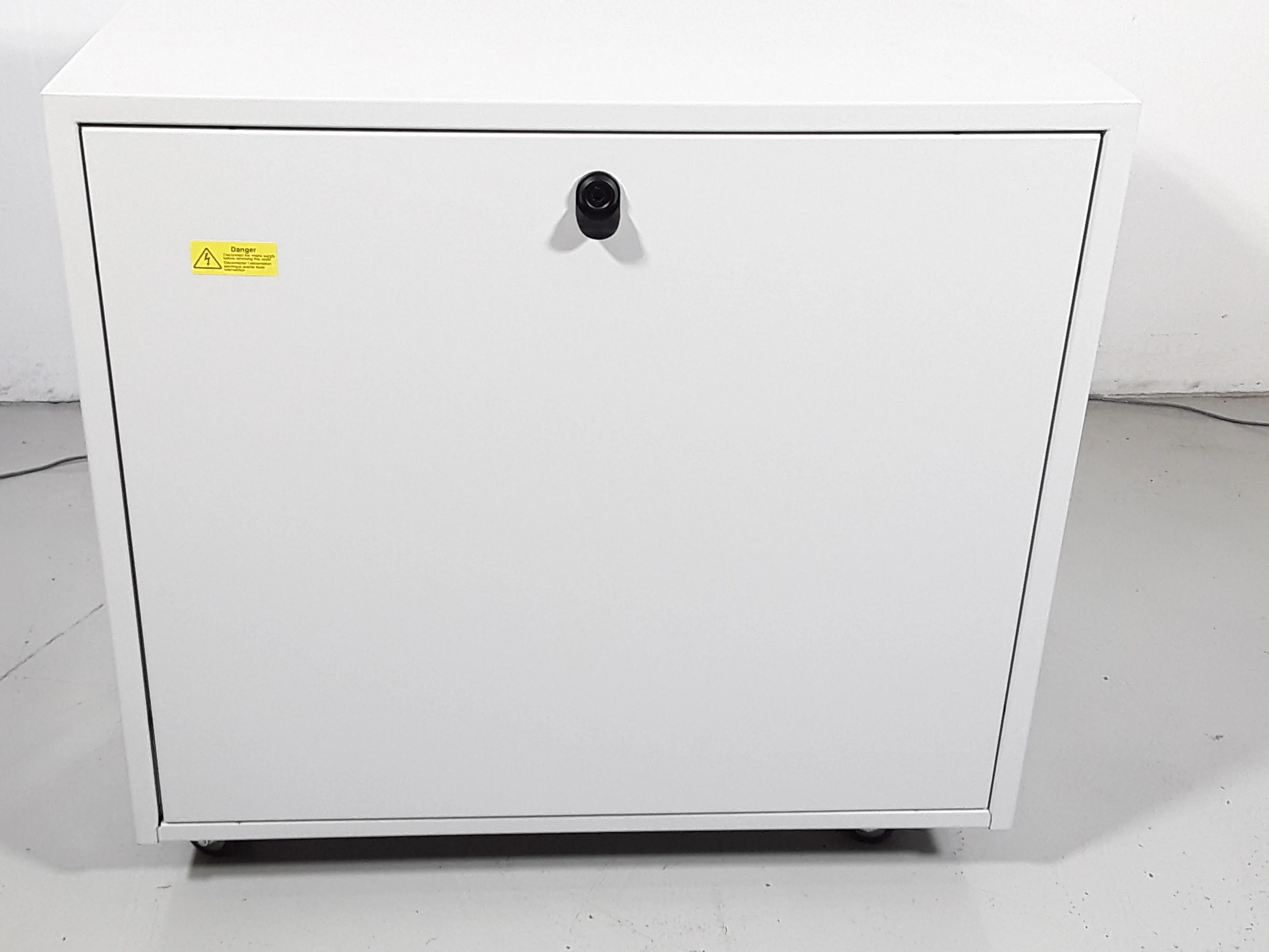 Peak Scientific Genius NM32LA Nitrogen Gas Generator