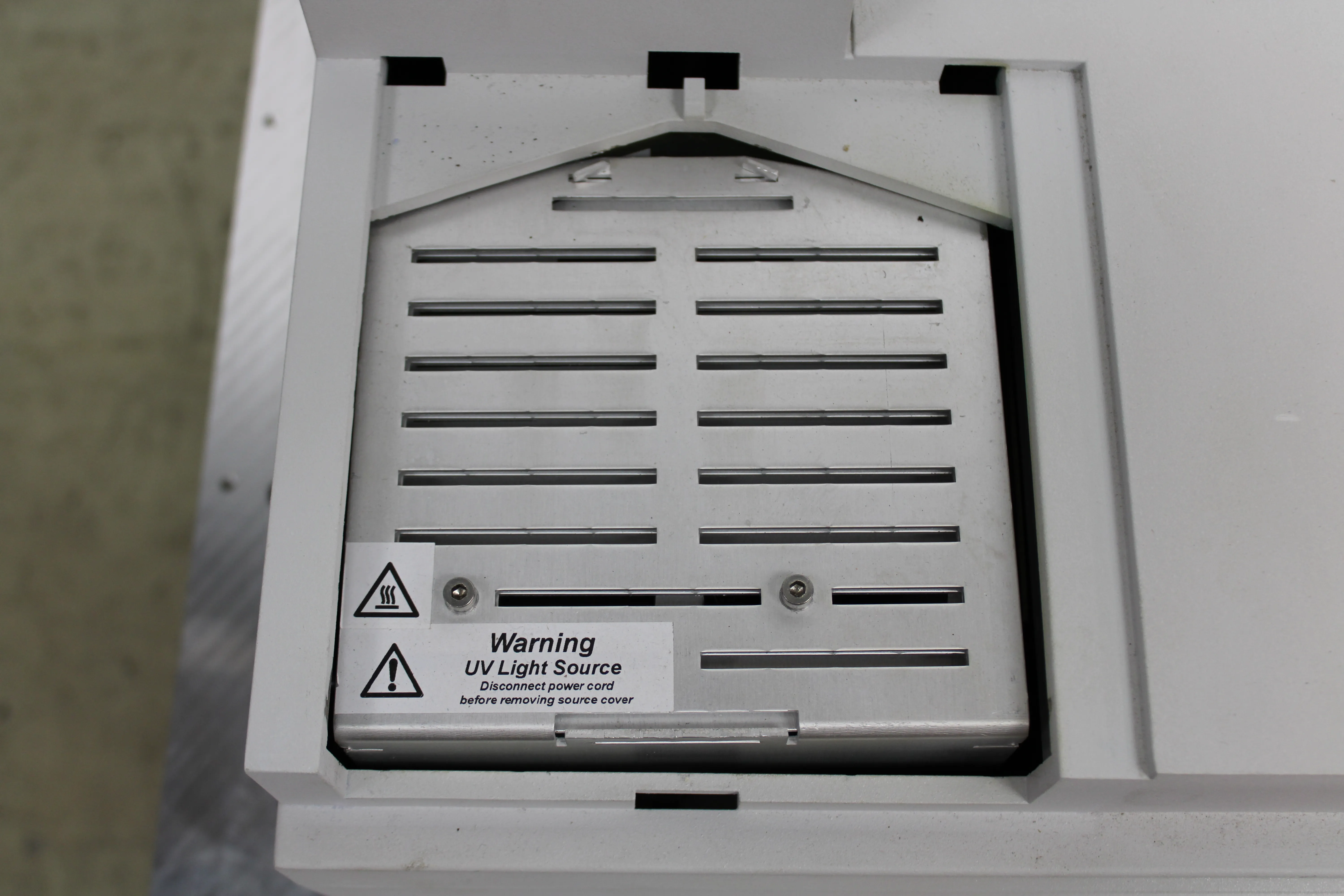 Perkin Elmer Lambda 25 UV/VIS Spectrometer