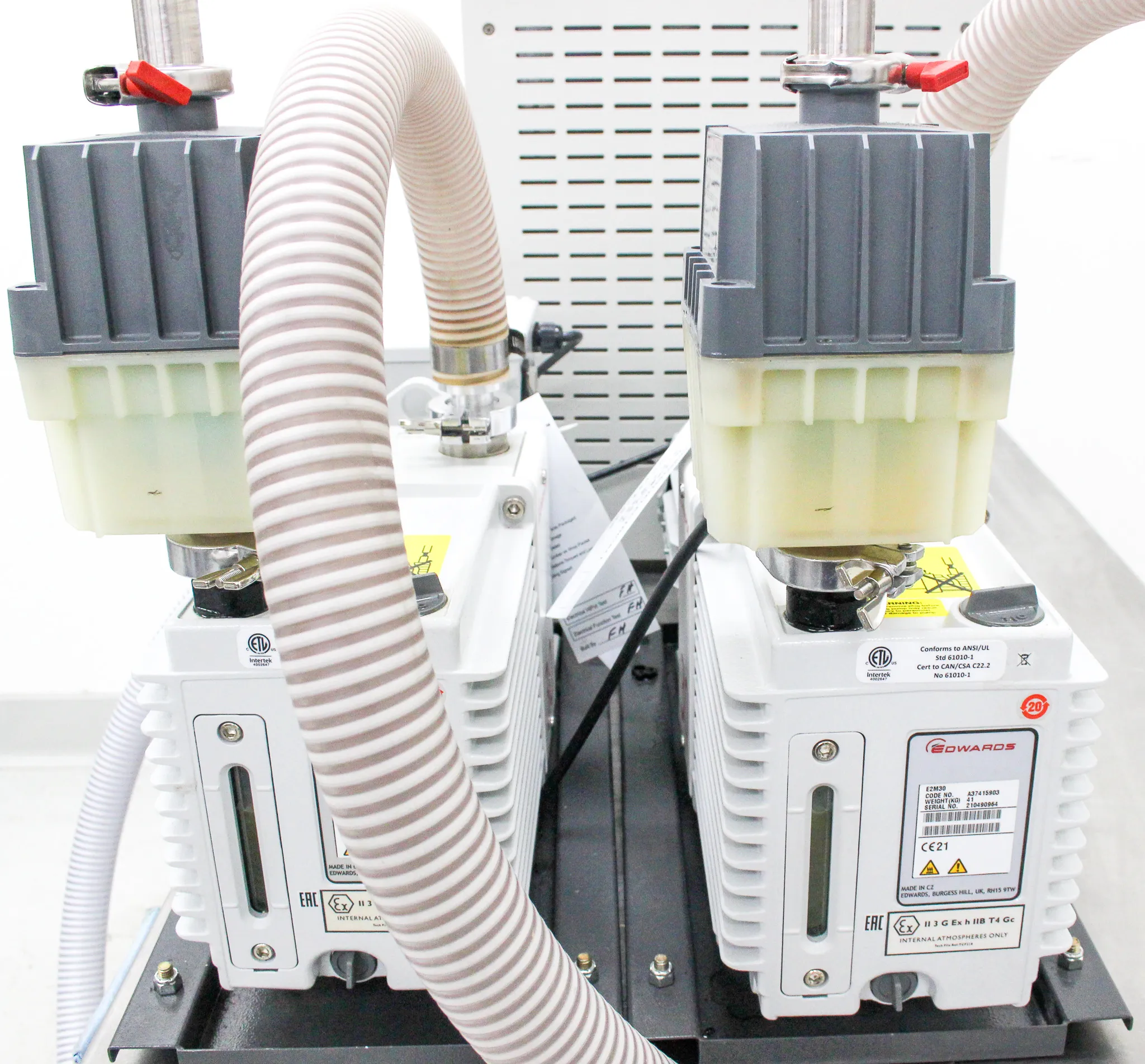 Thermo LTQ XL Linear Ion Trap Mass Spectrometer with Vacuum Pumps