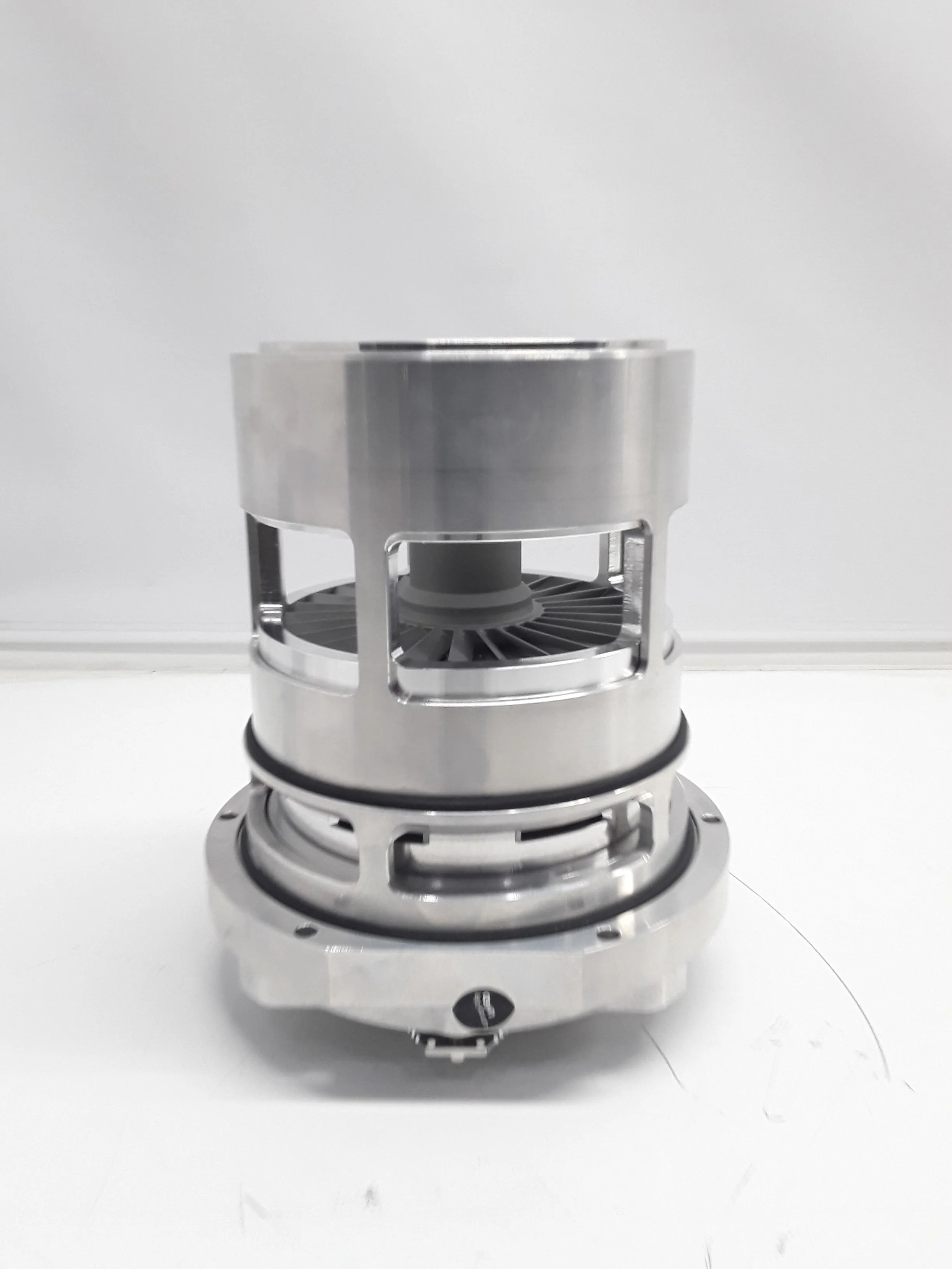 Leybold TW 400/300/25 S Turbo Pump for Mass Spectrometers