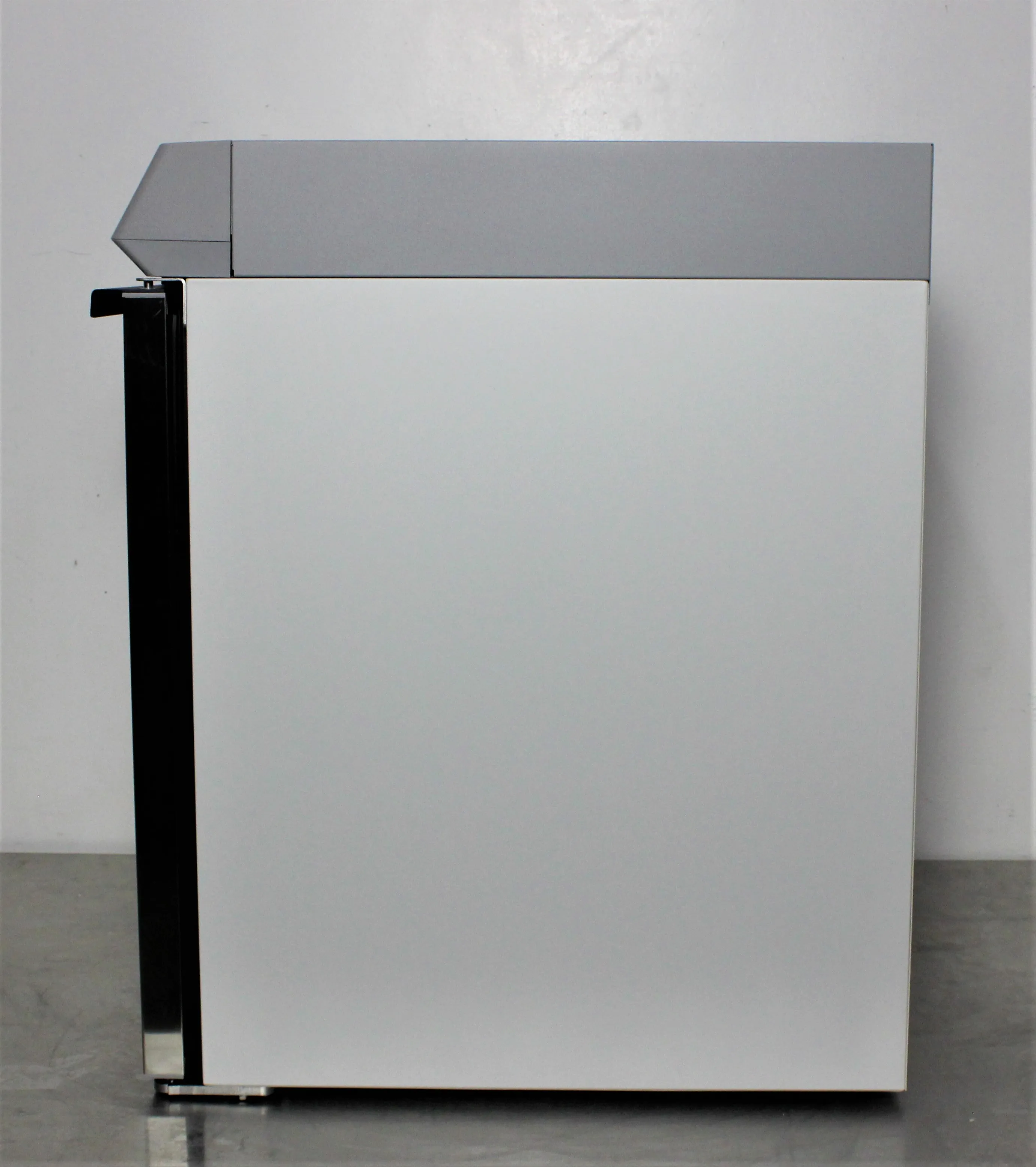 Thermo Scientific TSG505GA Undercounter Refrigerator