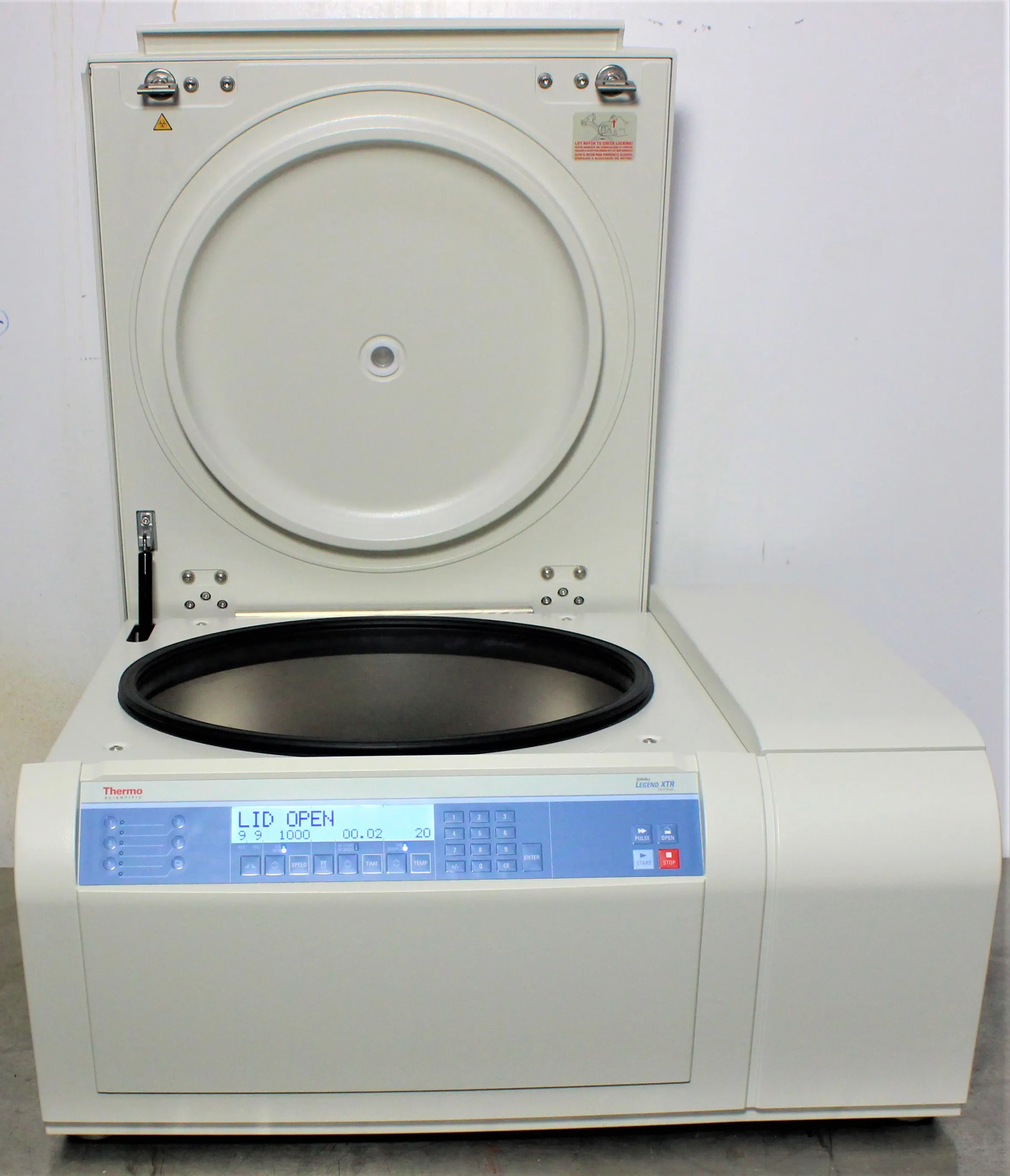 Thermo Fisher Benchtop Centrifuge 75004521 Refrigerated Centrifuge