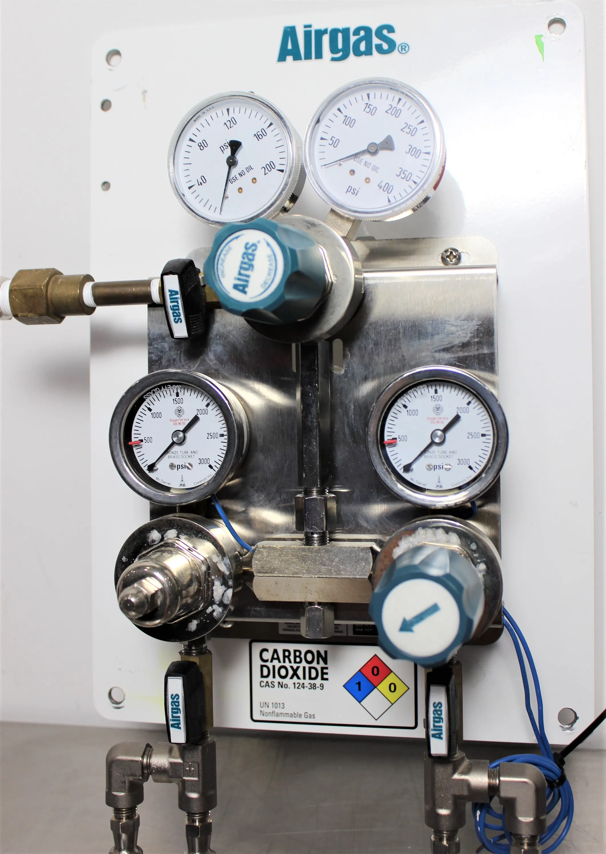 Used Airgas Pressure Gauge Regulators with Fittings and Ribbed SS Hoses - Laboratory Equipment