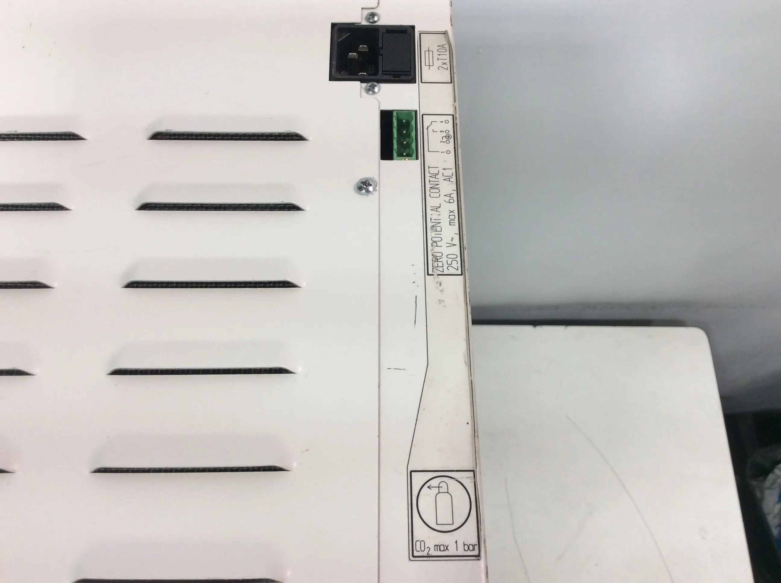 Heraeus Cytomat 2 C Incubator Automated Cytobot Automated for uniform incubation