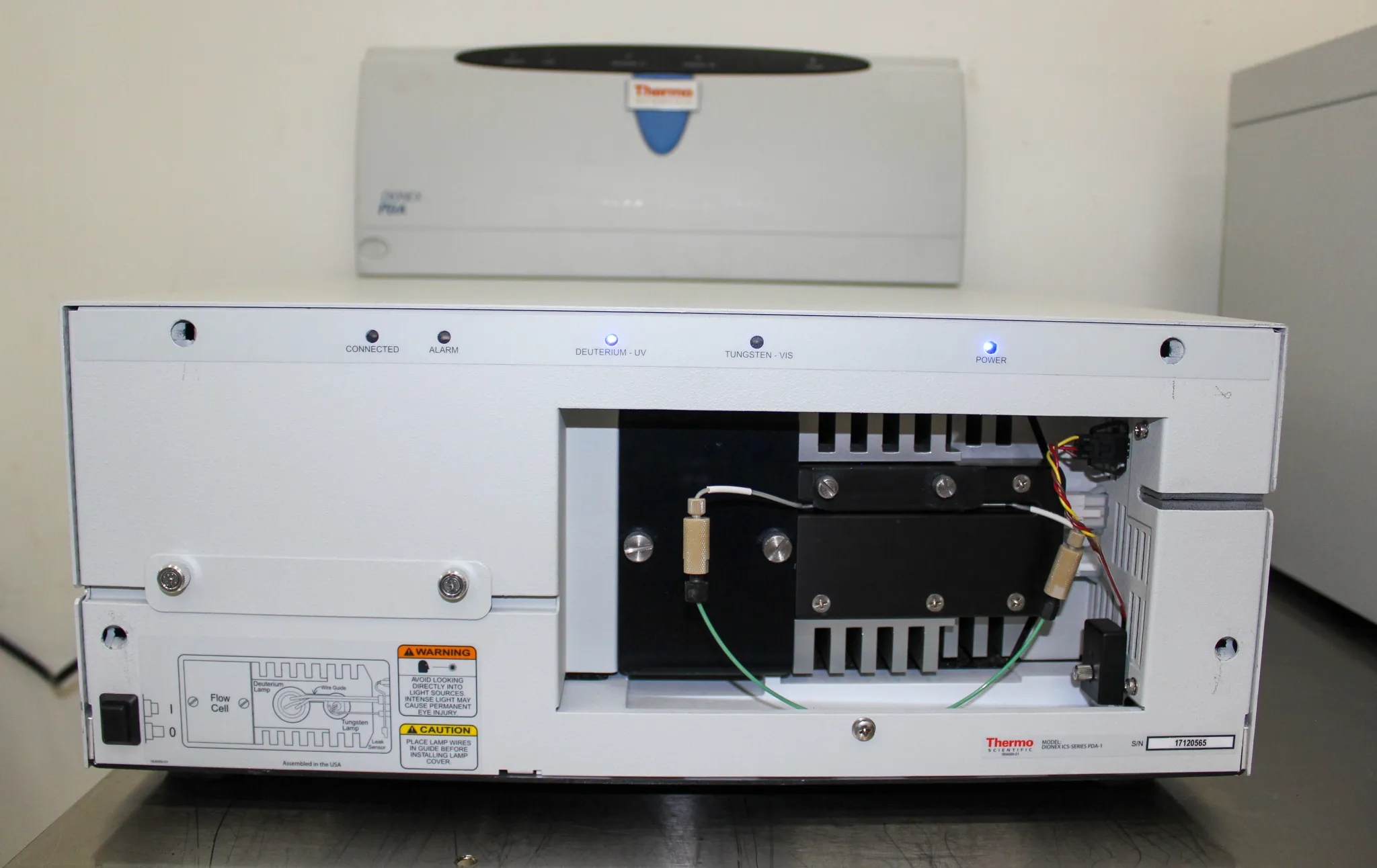 Thermo Scientific Dionex AS-AP Autosampler with ICS-5000 System