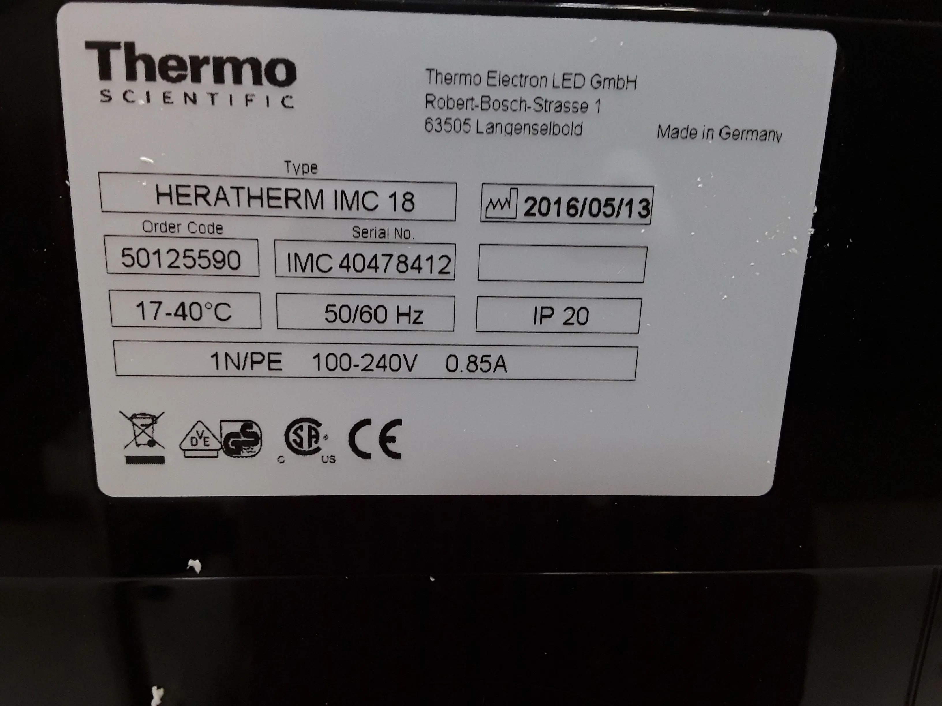 Thermo Fisher 50125590 Compact Microbiological Incubator 120V/220V 50/60Hz