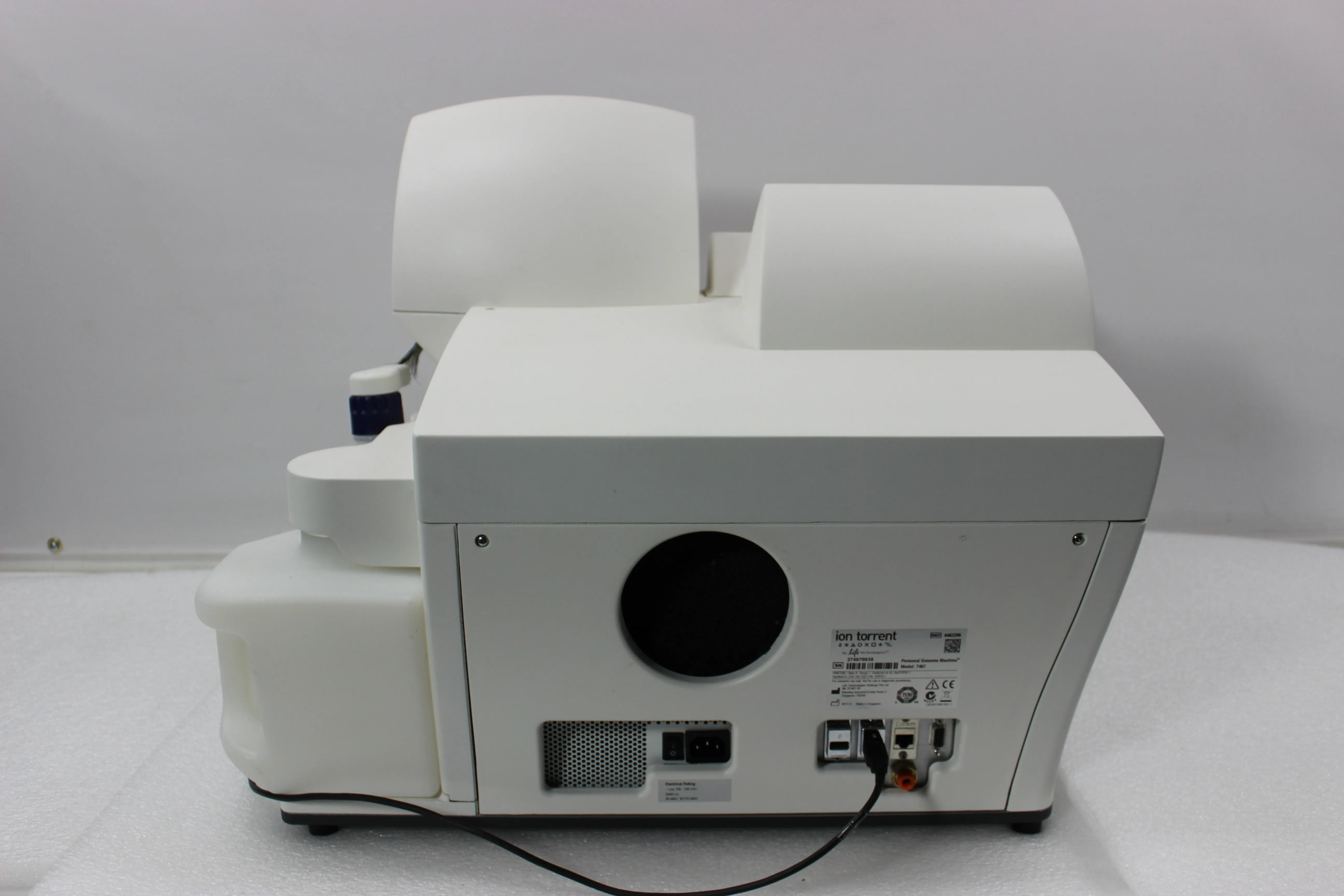 Life Technologies Ion Personal Genome Machine (PGM) System 7467 DNA Sequencer