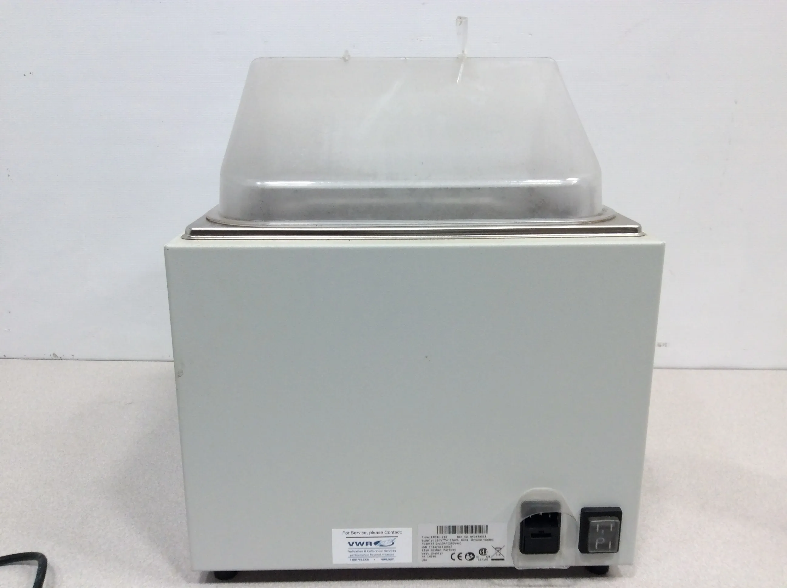 VWR 12 Liter Digital Water Bath 89032-216, High Precision Laboratory Equipment