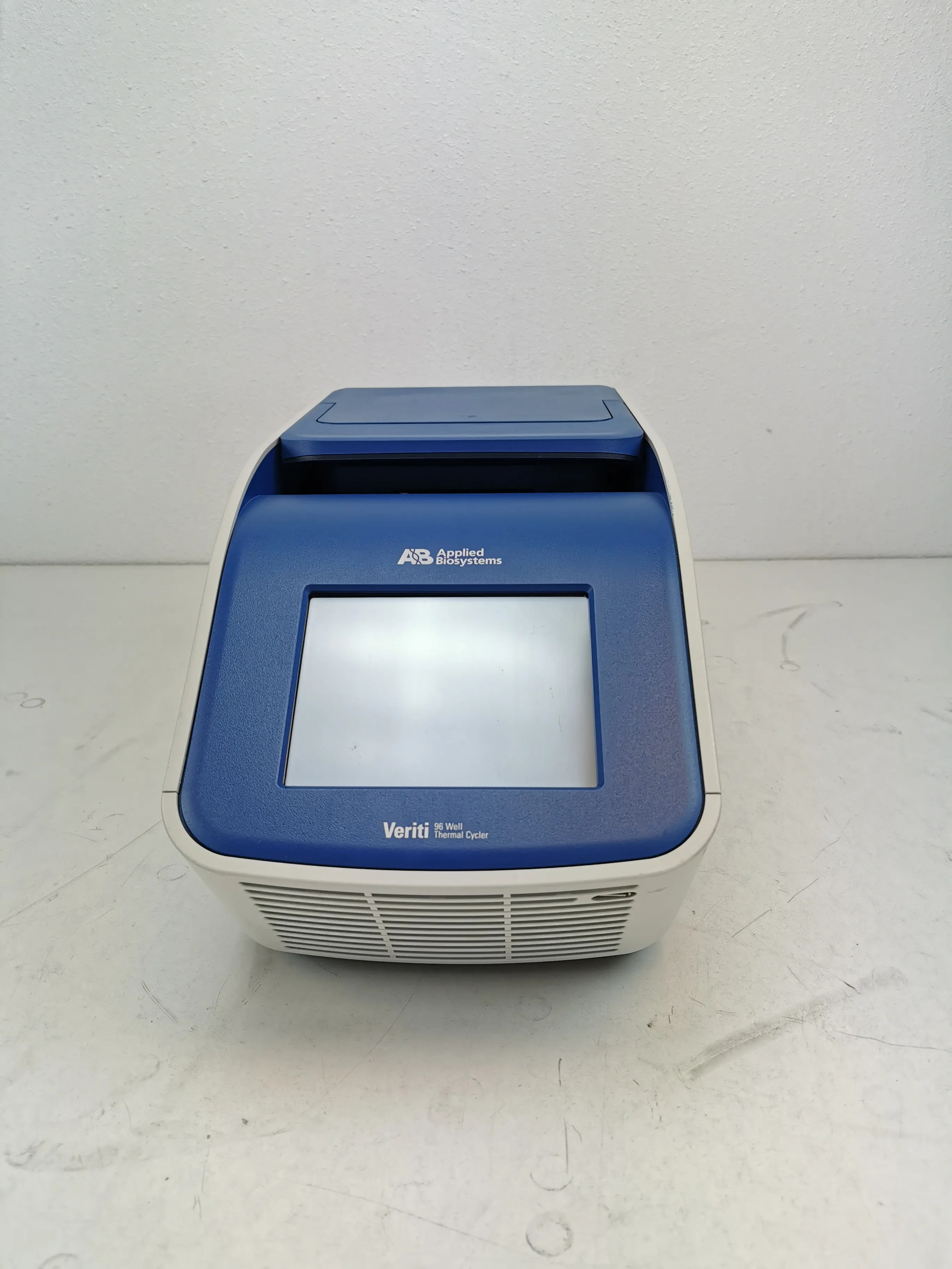 Used Applied Biosystems Veriti 96-Well Fast Thermal Cycler #9901