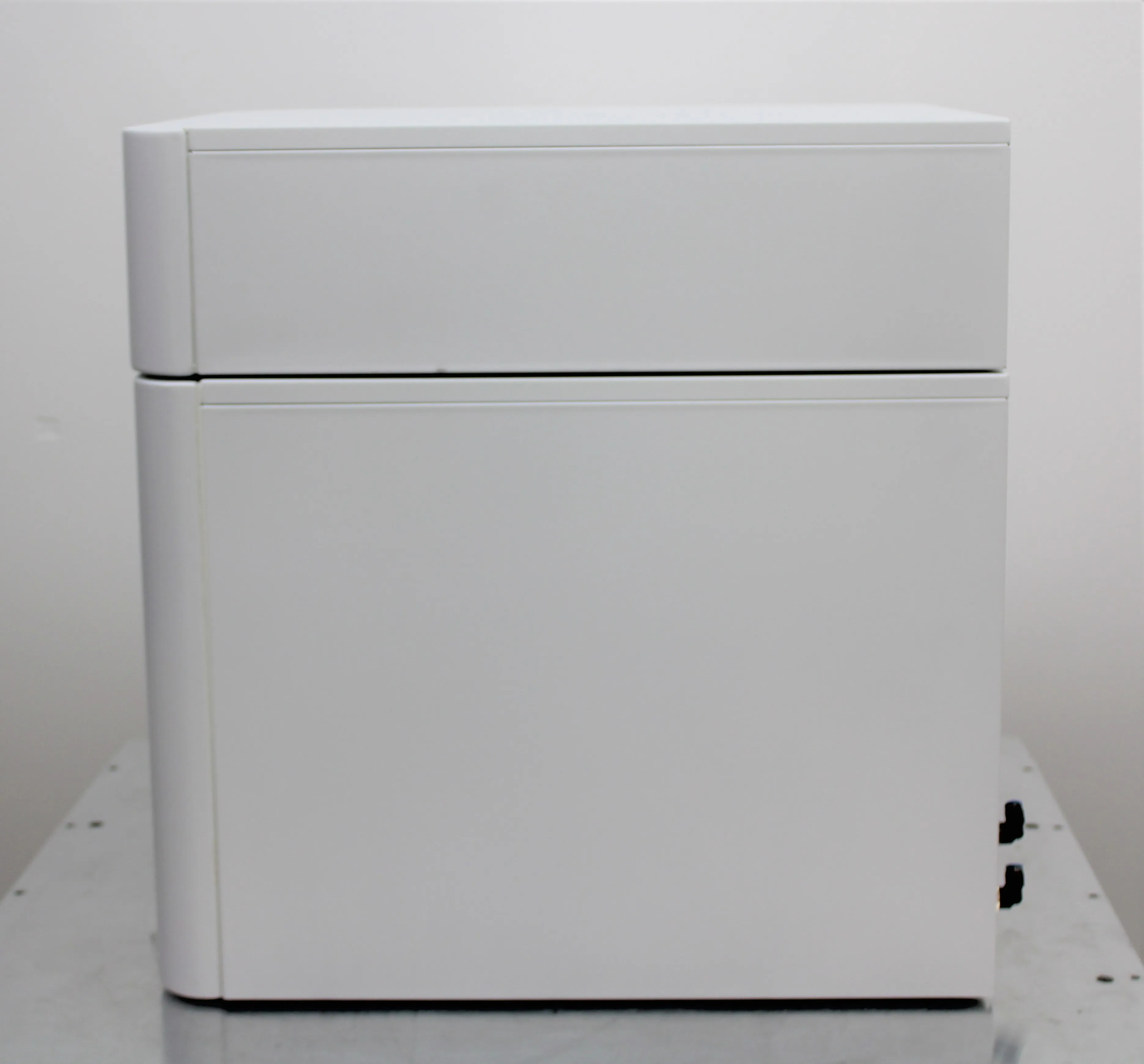 Peak Scientific Acrion Air Compressor and Acrion N2 Nitrogen Generator