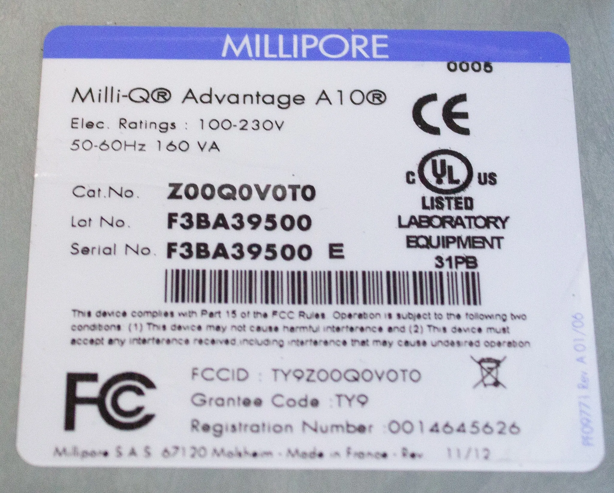 Millipore Milli-Q Advantage A10 Water Purification System Z00Q0V0T0