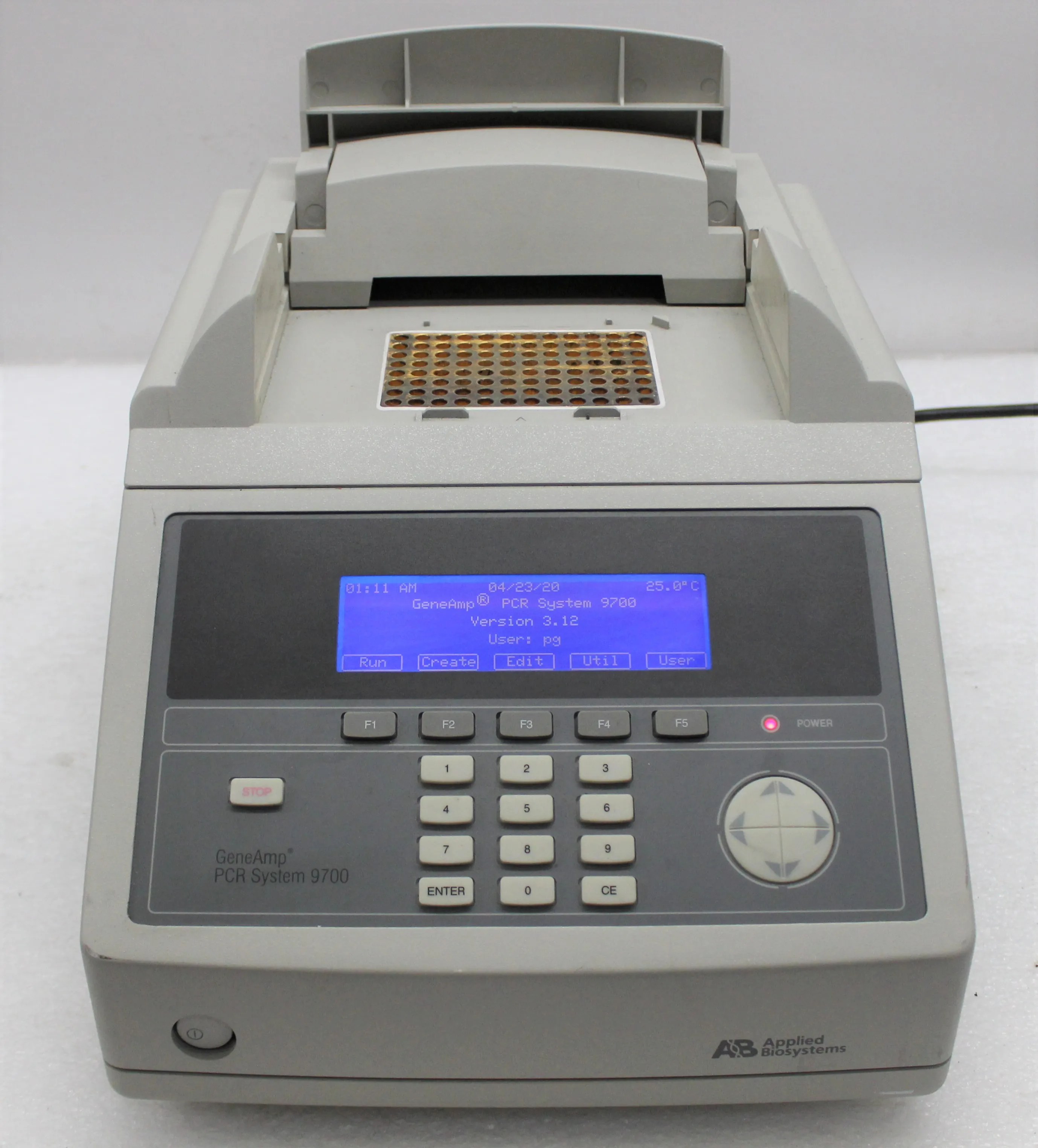 Applied Biosystems 9700 PCR Thermal Cycler N8050200