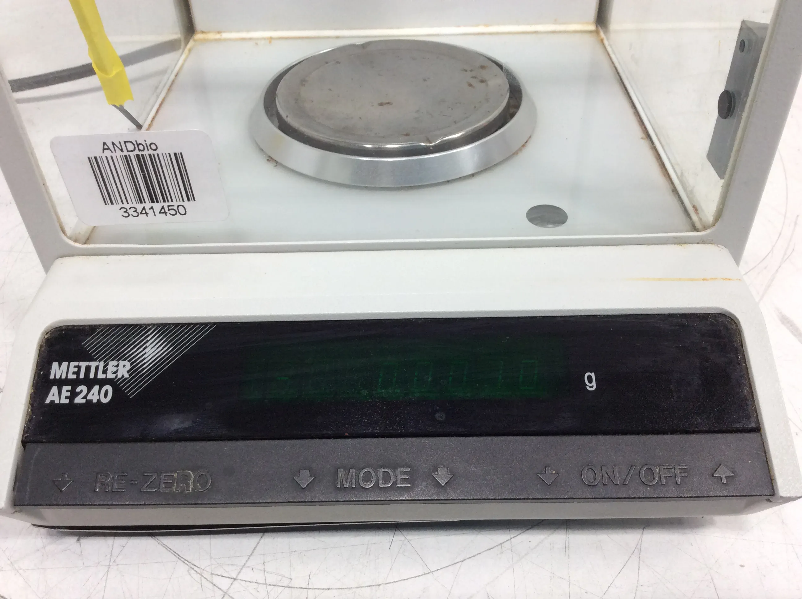 Mettler Toledo AE240 Analytical Balance