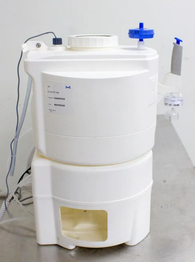 Millipore Milli-Q Direct 8 Water Purification System  w/ 30 Liter PE Tank