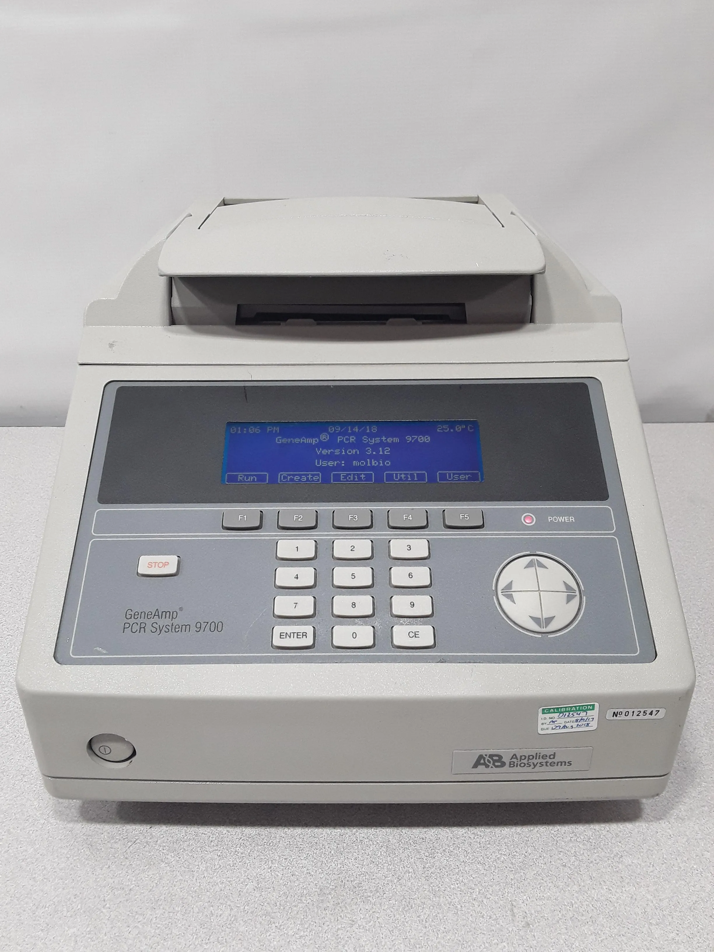 Applied Biosystems GeneAmp PCR System 9700 96-Well PCR Thermal Cycler