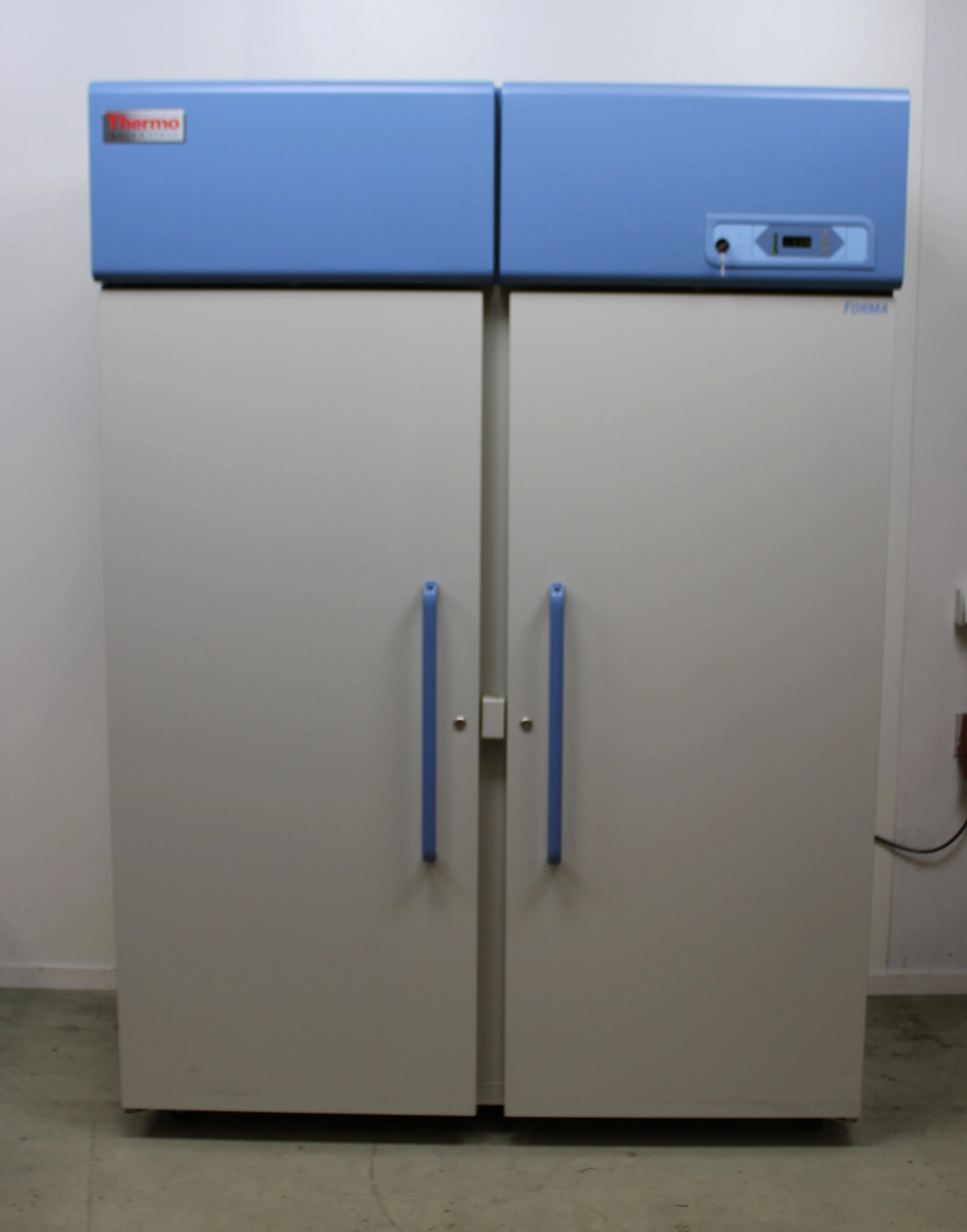 Thermo Fisher FORMA-FFGL5030V Double Door -30C Freezer