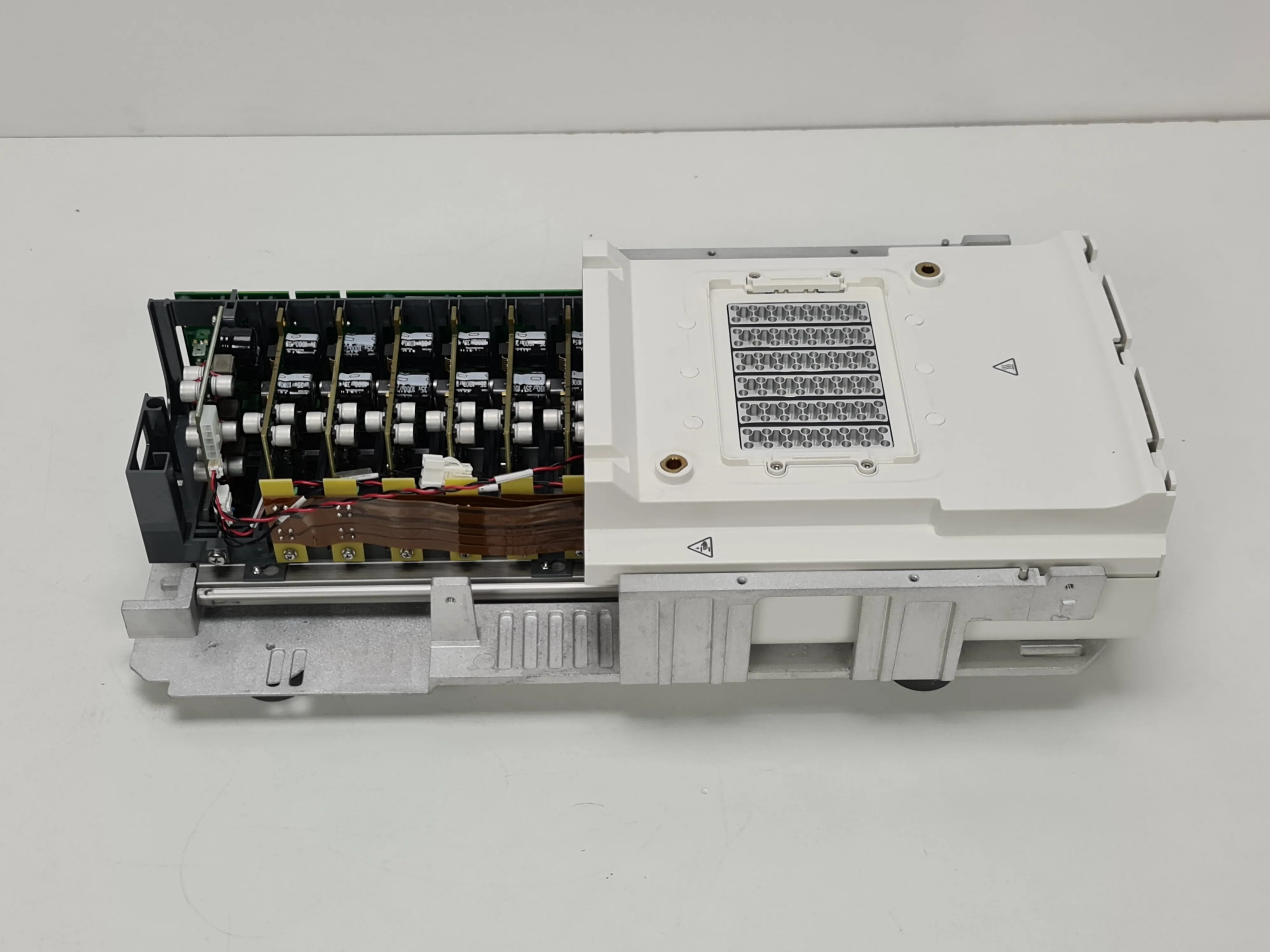 Used Applied Biosystems A29435 Service Assembly Block Slide 96W APTN Molecular Biology