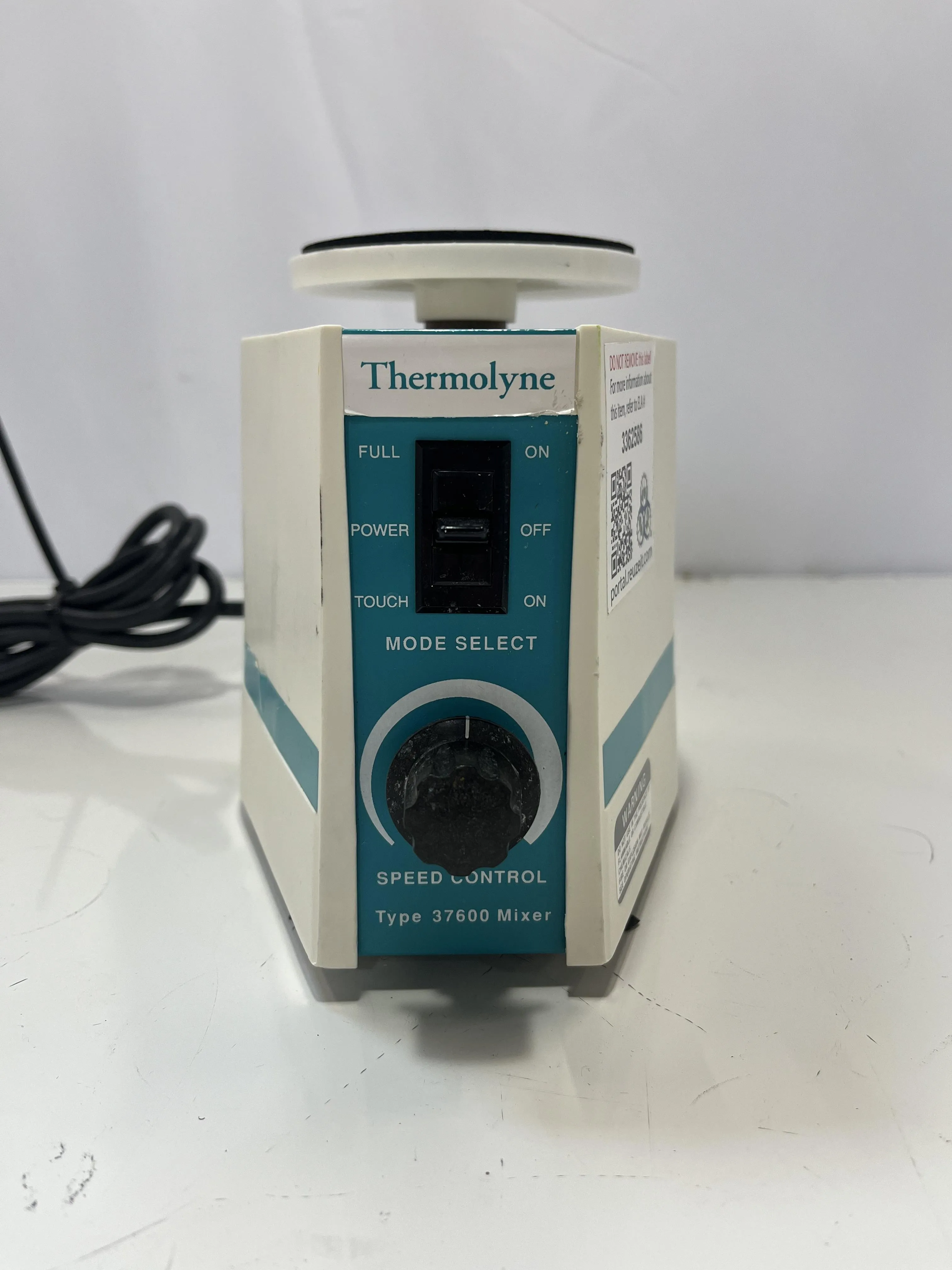 Barnstead/Thermolyne Maxi Mix II M37615 Laboratory Vortexer