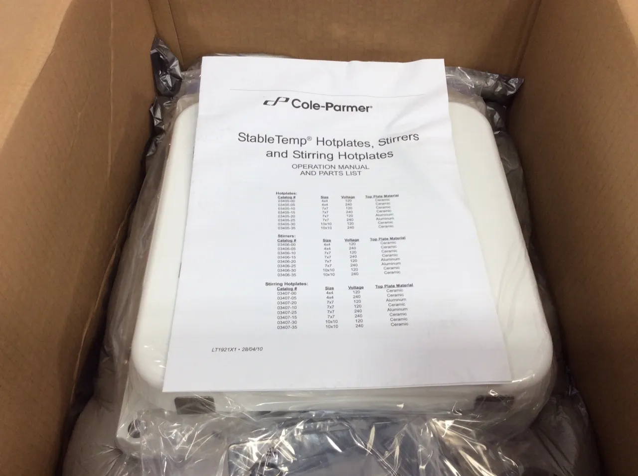 Cole Parmer StableTemp Stir Cat. 03406-30 Heated Stir Plate - New Laboratory Equipment