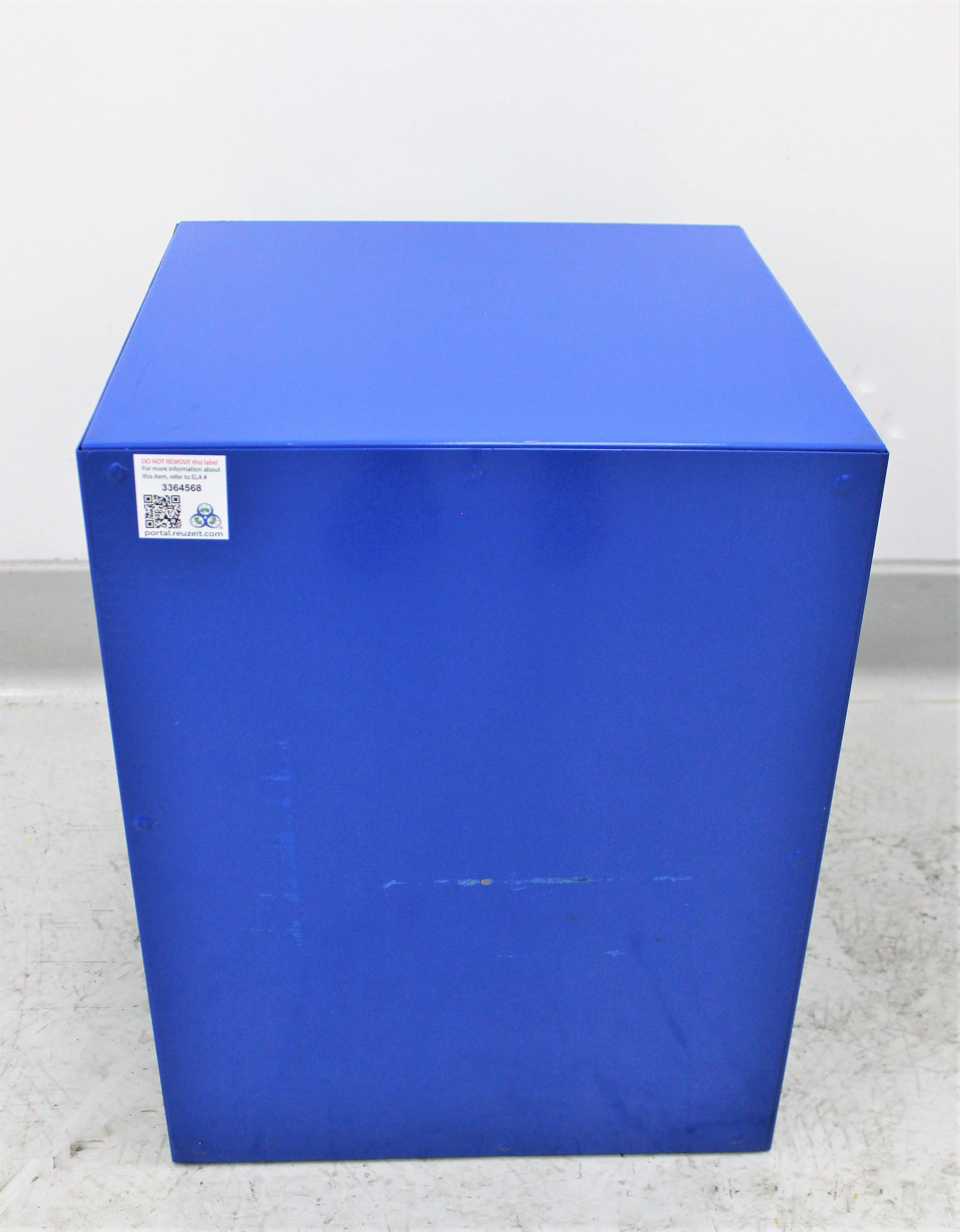 Eagle Manufacturing CRA-1903 Blue 4 Gal. Acid and Corrosive Storage Cabinet