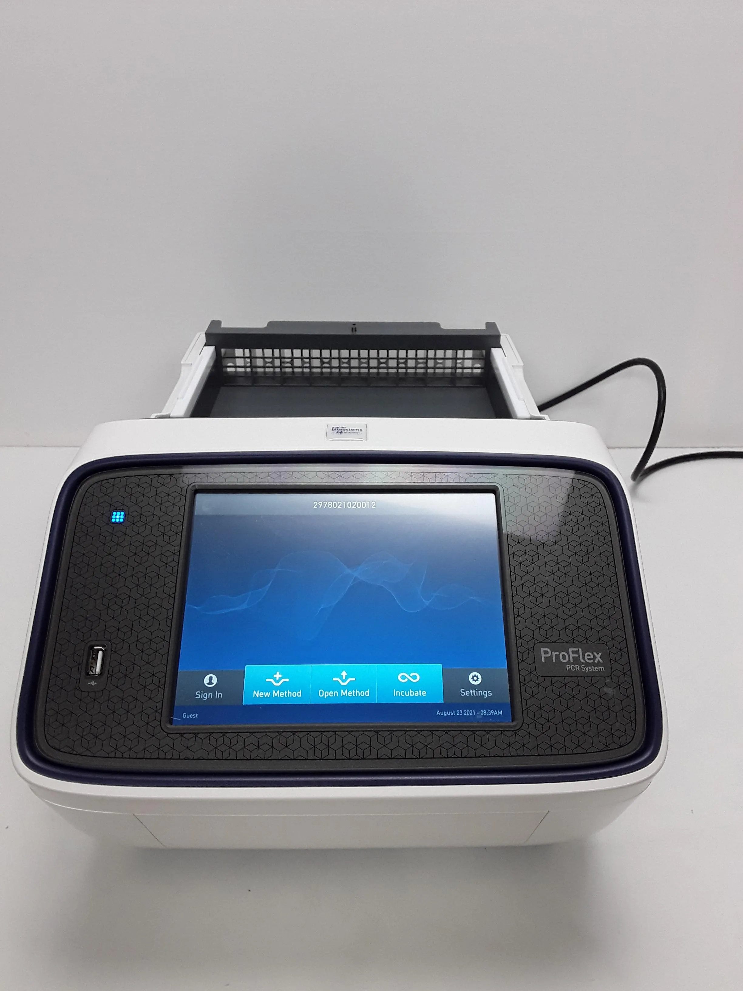 Applied Biosystems ProFlex Base Real Time PCR System 4483636 PCR Thermal Cycler