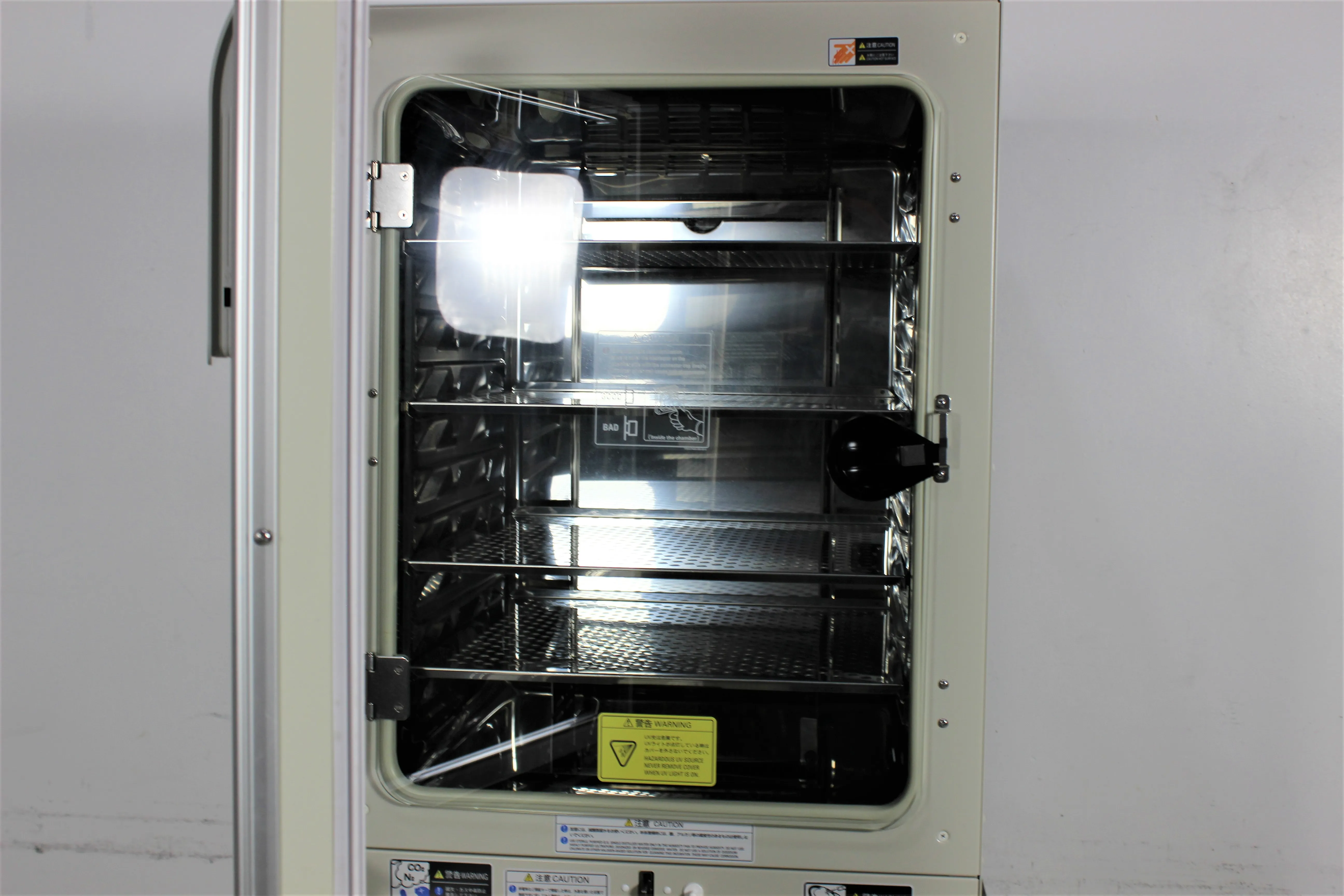 Panasonic CO2 Refrigerated Incubator MCO-170AICUVH