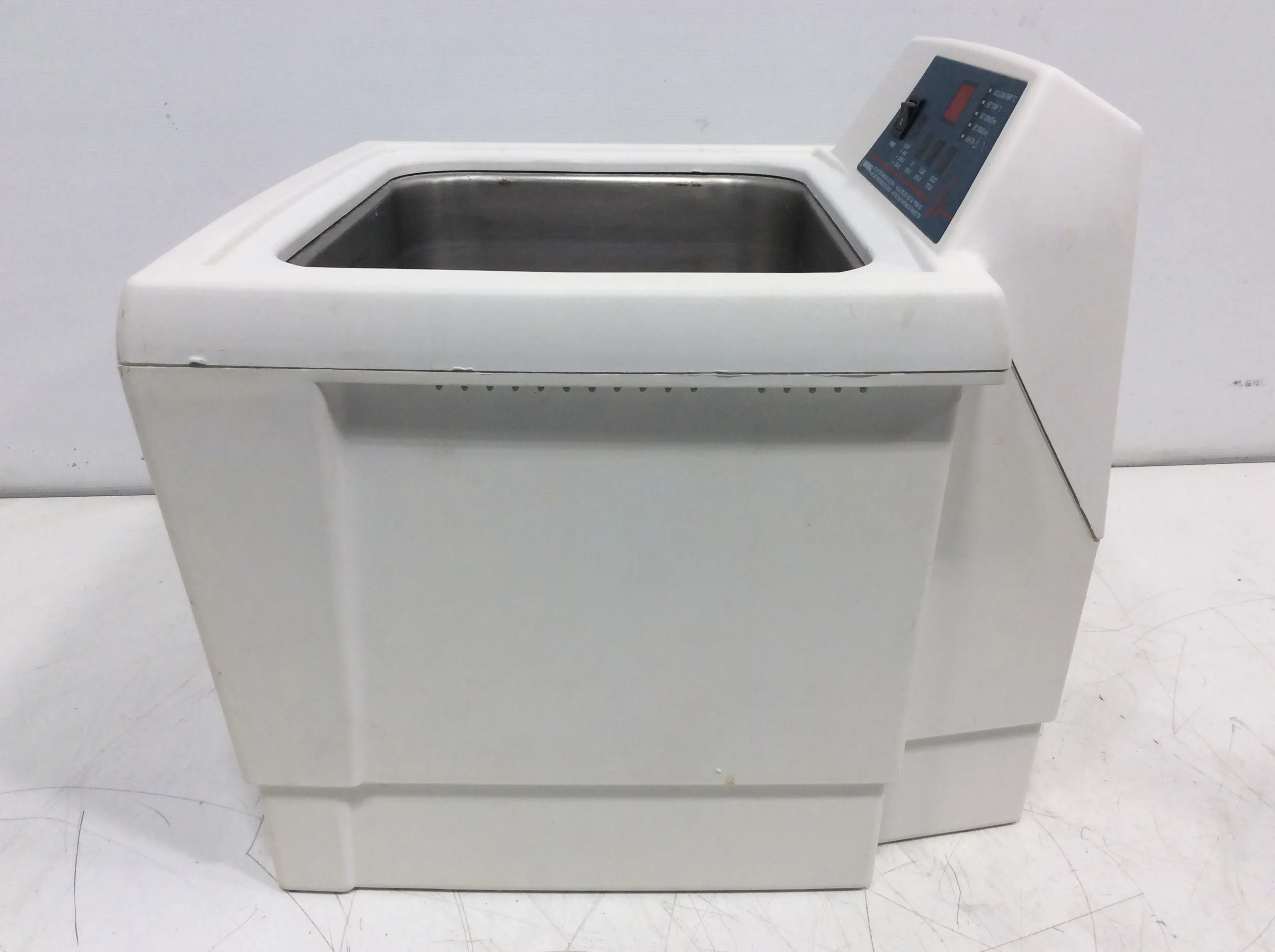 Branson 5510 Ultrasonic Cleaner