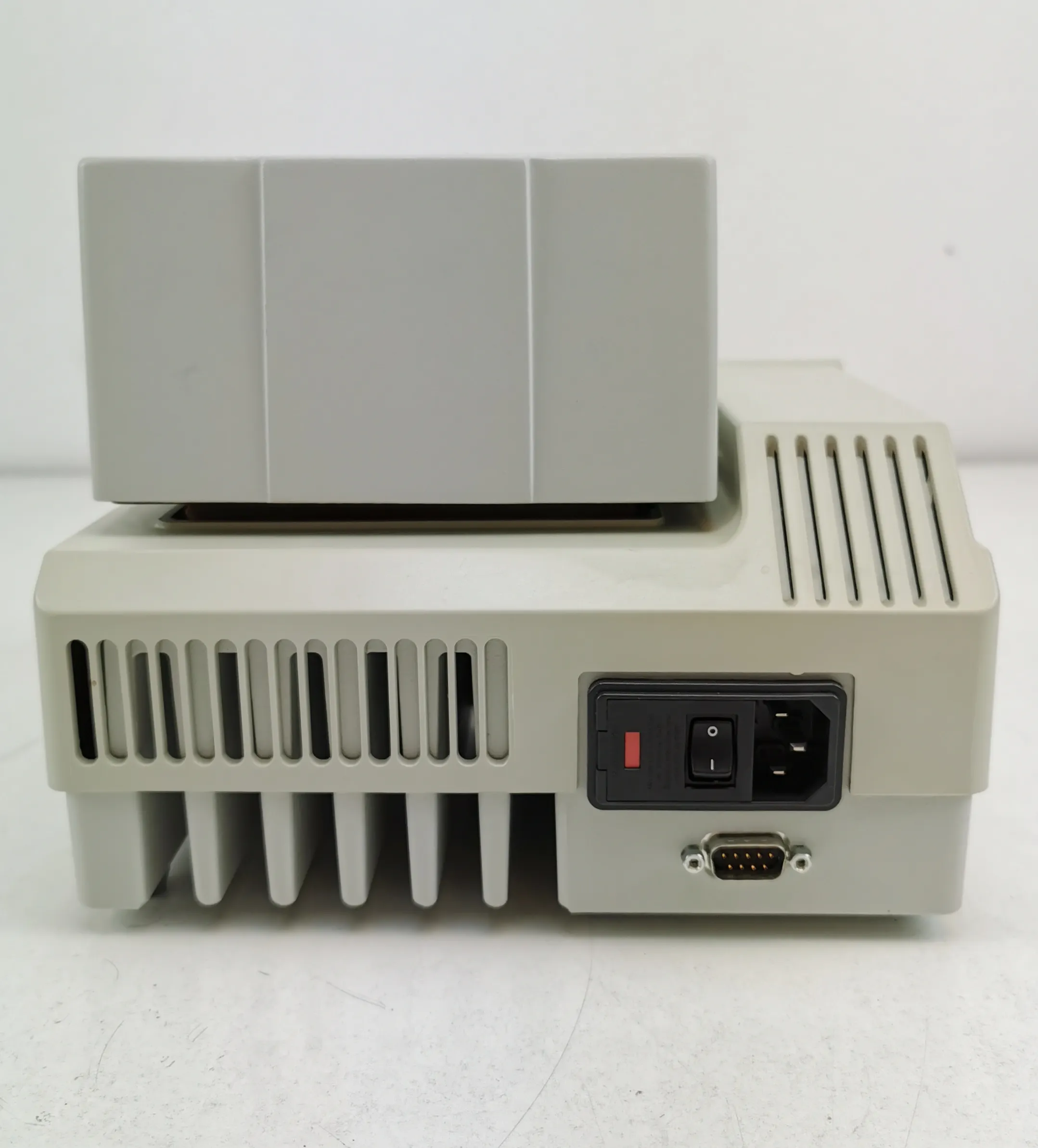 Eppendorf ThermoStat Plus Benchtop Hot Plate Laboratory Equipment