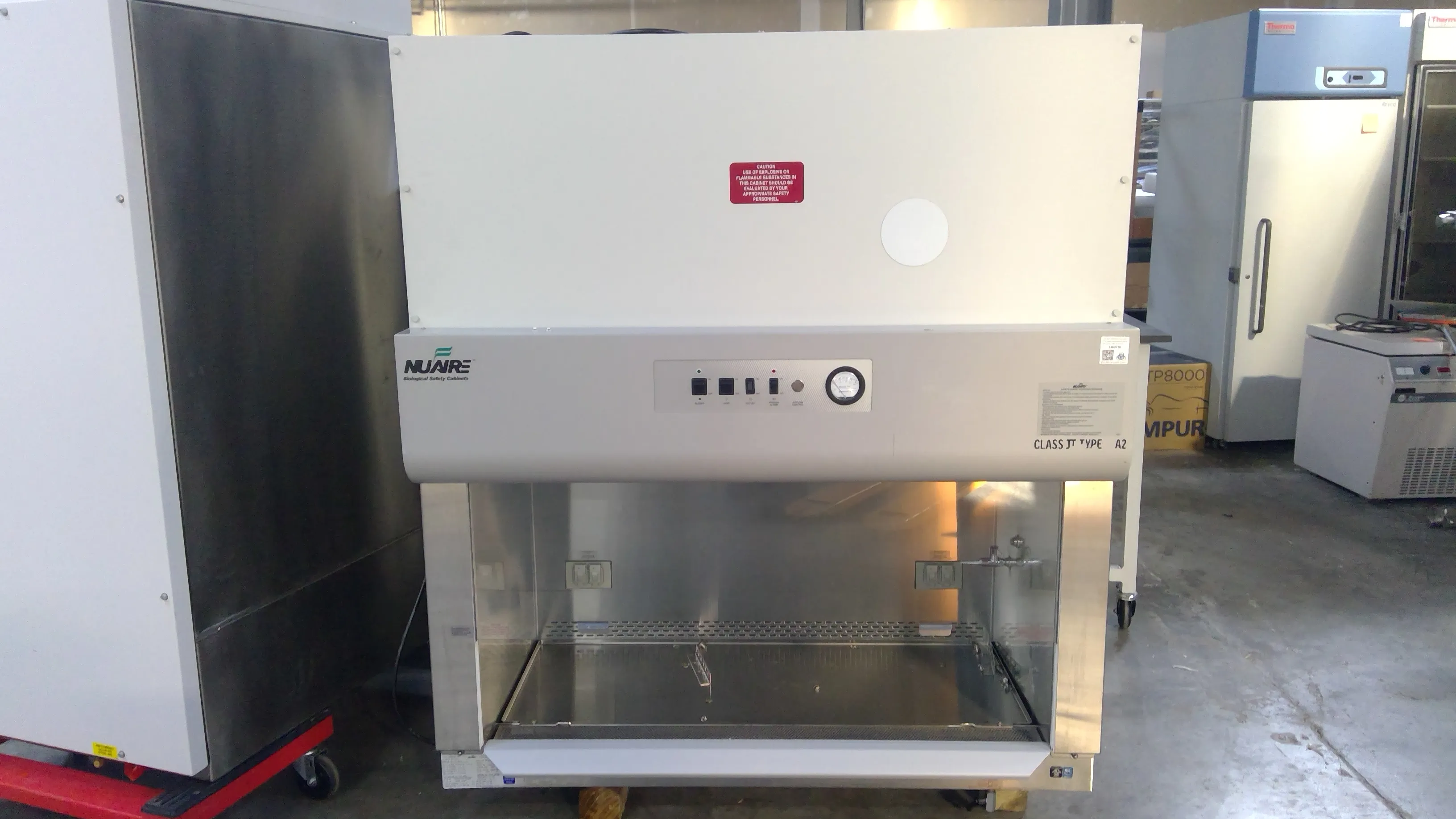 NuAire LabGard ES NU-425 Biosafety Cabinet Series NU-425-400