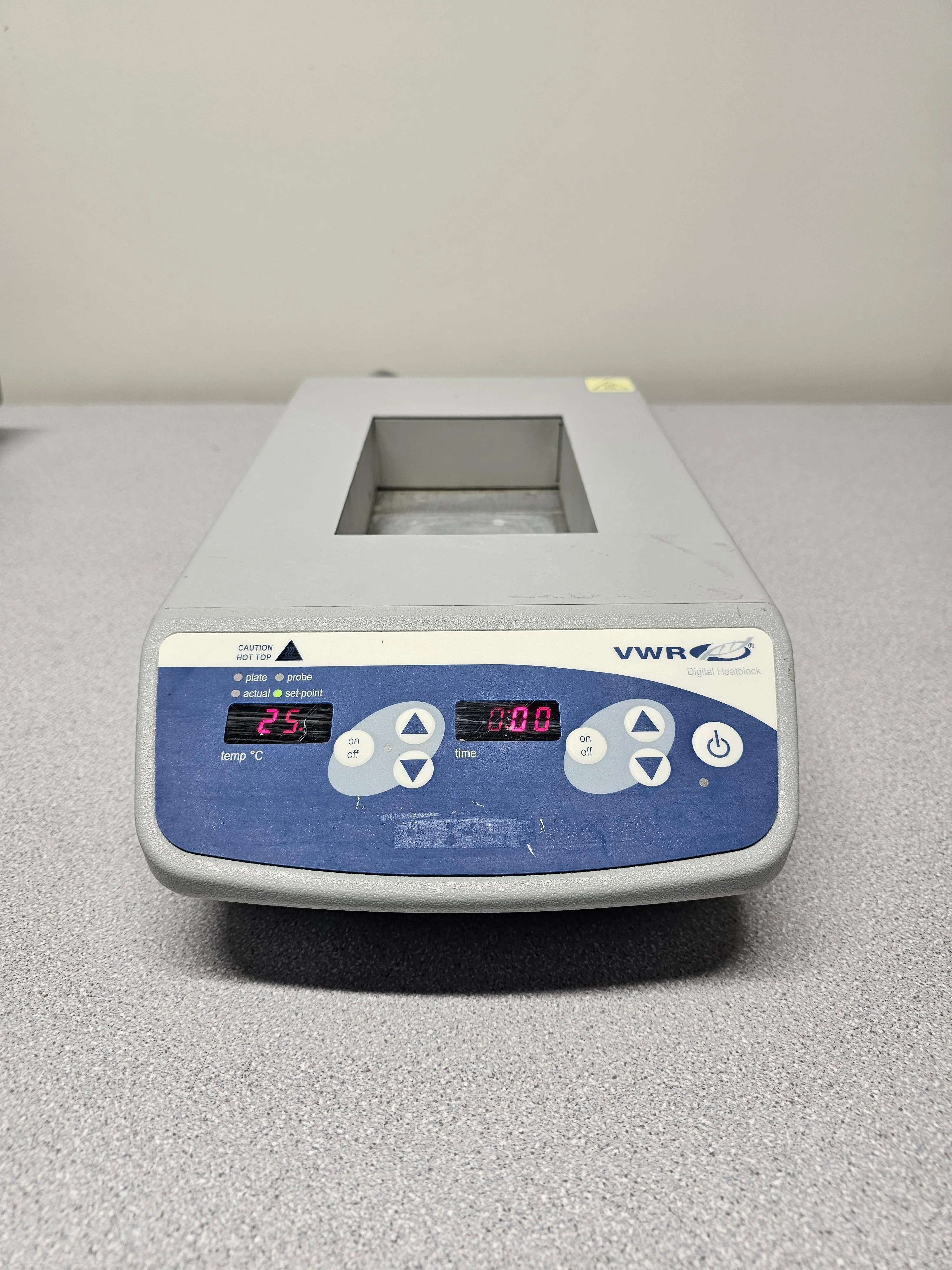 VWR Professional Hot Plate with Exclusive Safety System