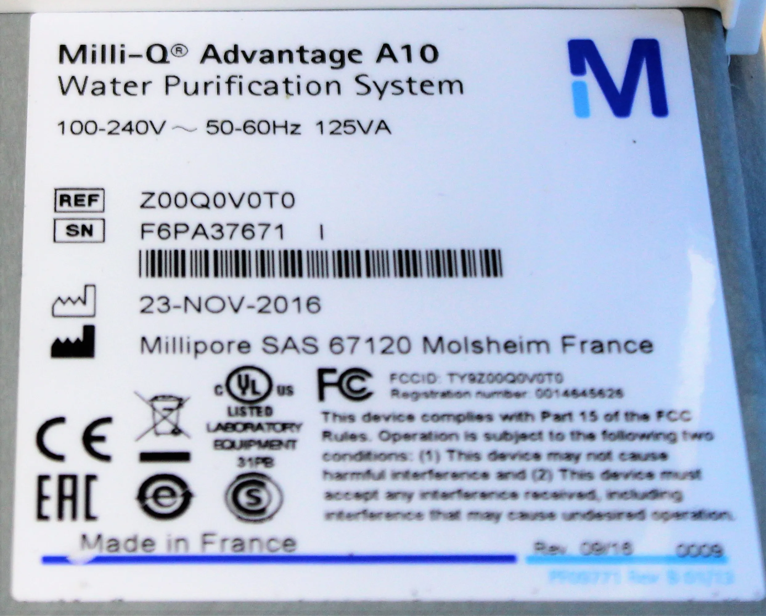 Used Millipore Milli-Q Advantage A10 Water Purification System 120V/220V 50Hz/60Hz