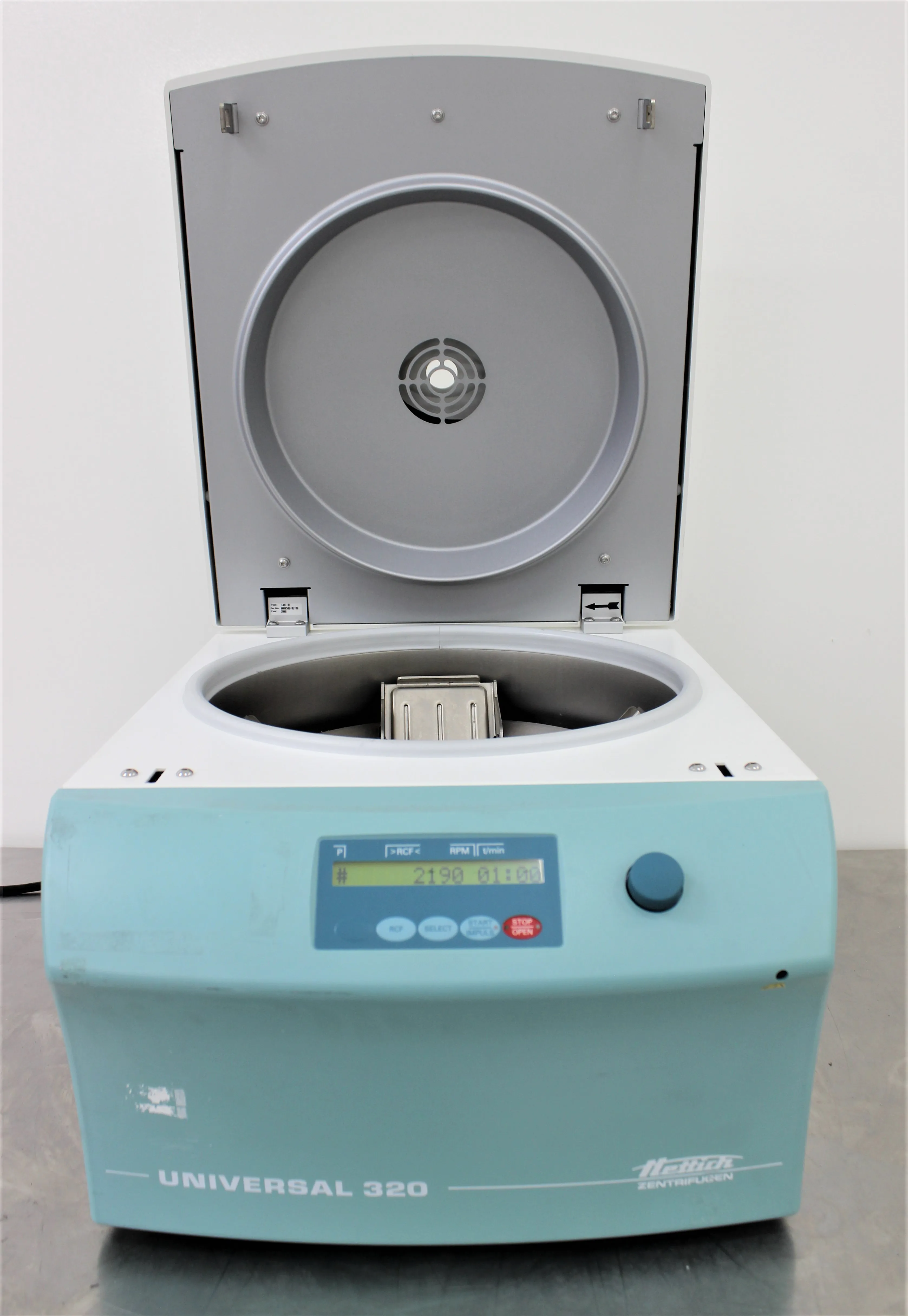 Hettich Universal 320 Benchtop Centrifuge