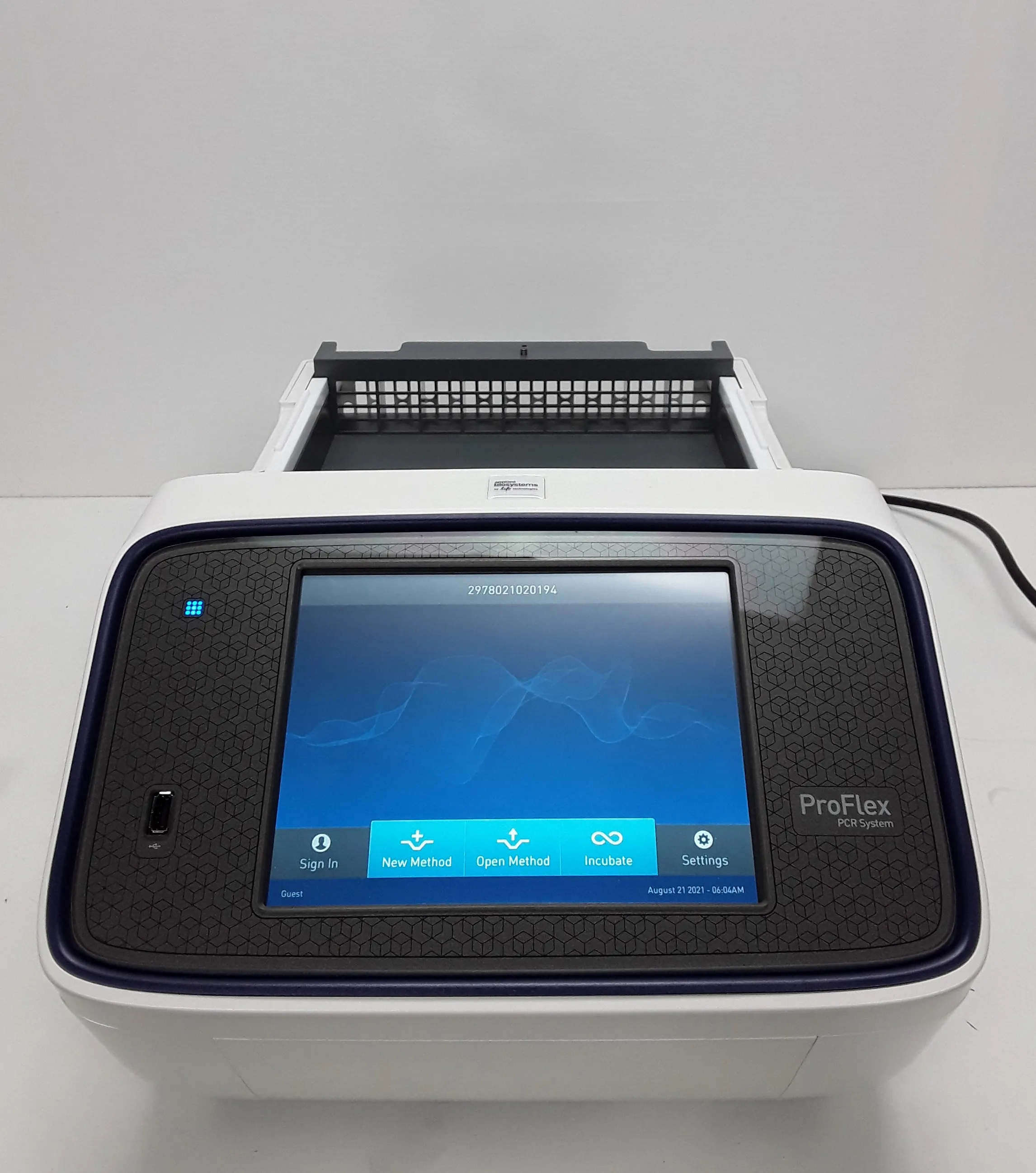 Applied Biosystems ProFlex Base 4483636 Molecular Biology Real Time PCR System