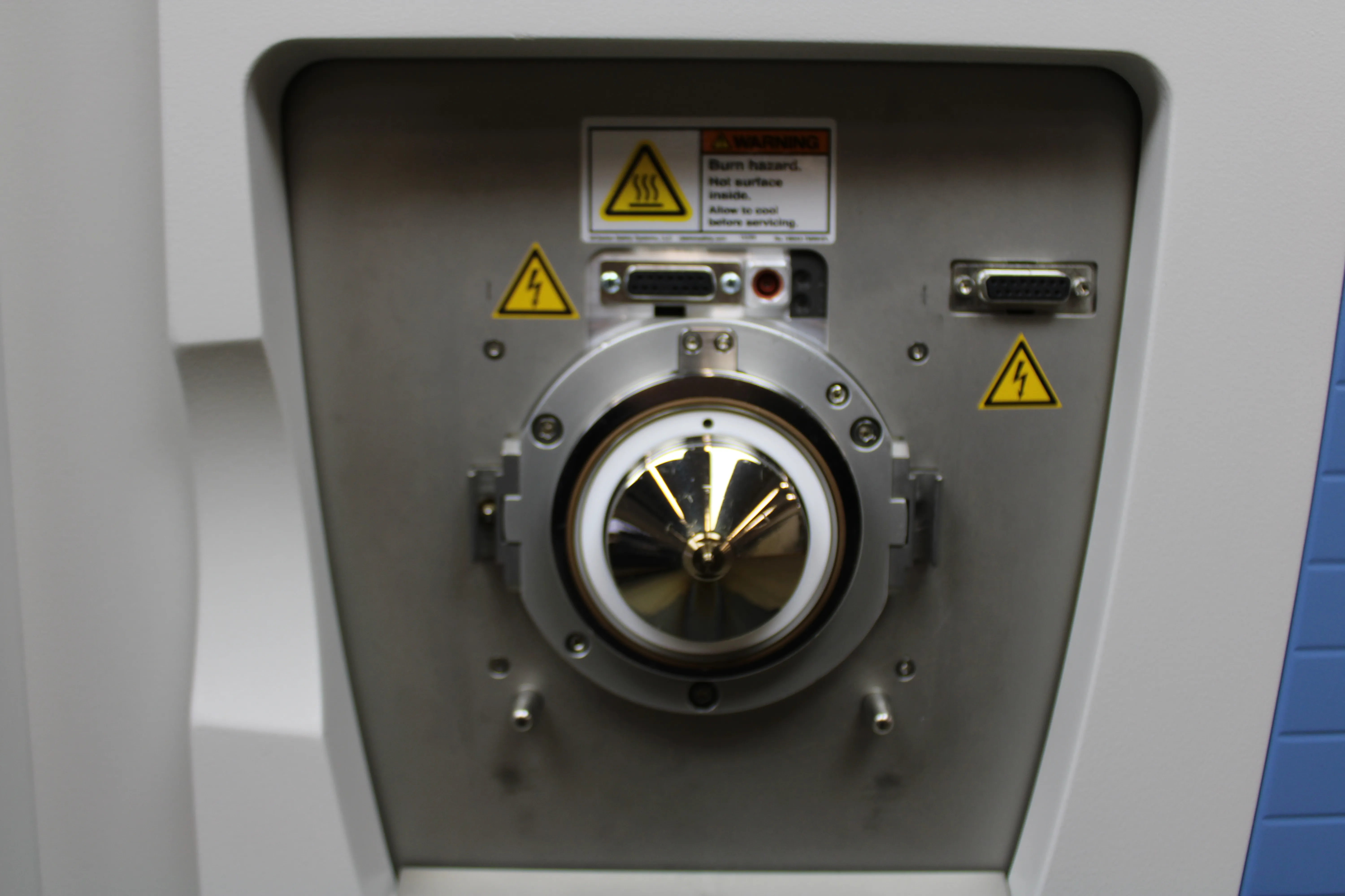 Thermo Fisher Scientific Q EXACTIVE HF Mass Spectrometer