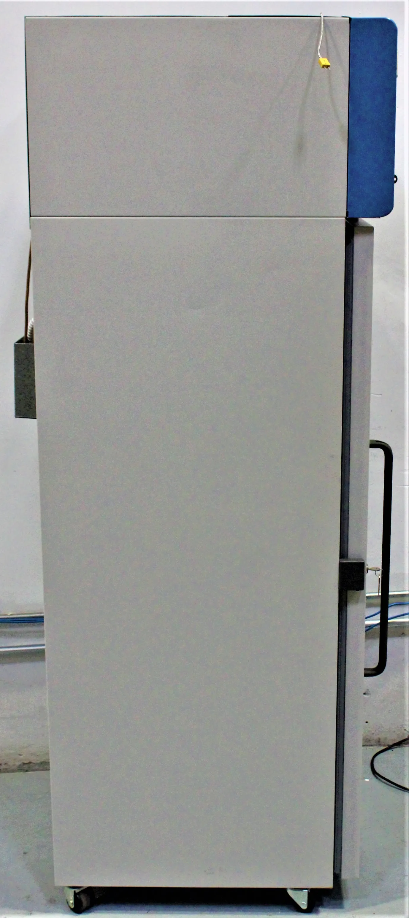 Thermo Scientific REL1204A Laboratory Refrigerator