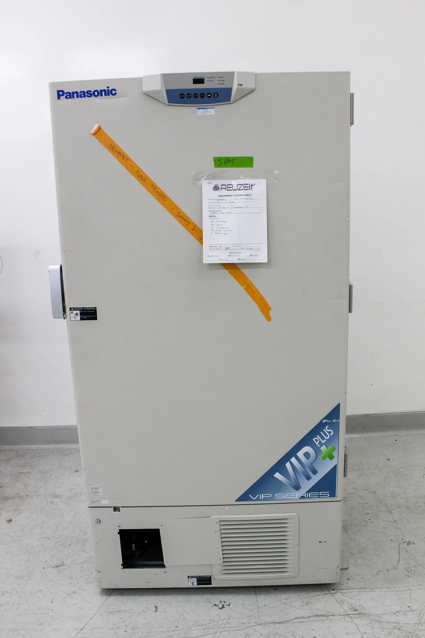 Panasonic VIP Plus Series MDF-U76VA-PA Ultra Low Temperature Freezer -80C  For Parts