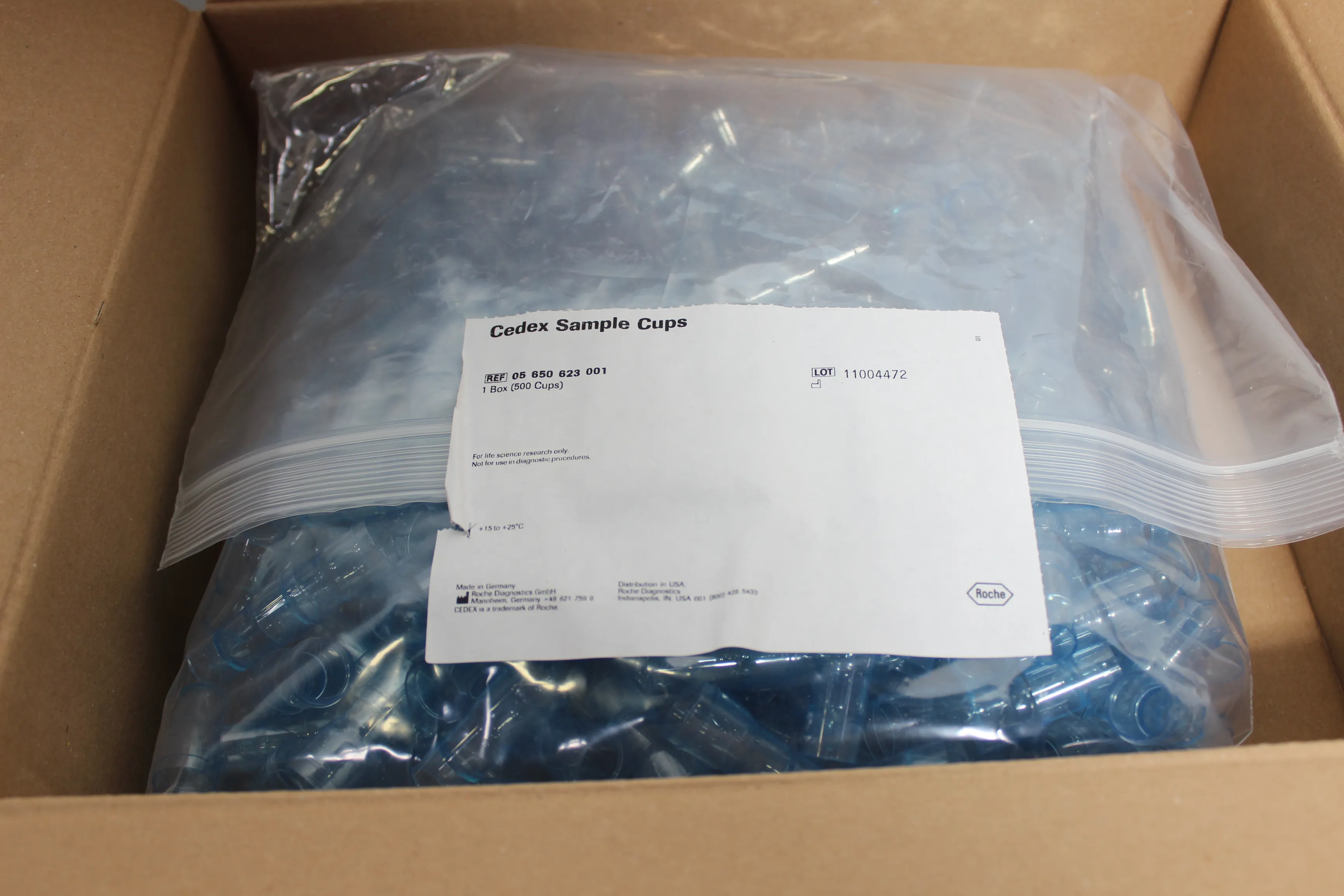 Cedex Low Fouling Sample Cups Clear Blue Qty 500