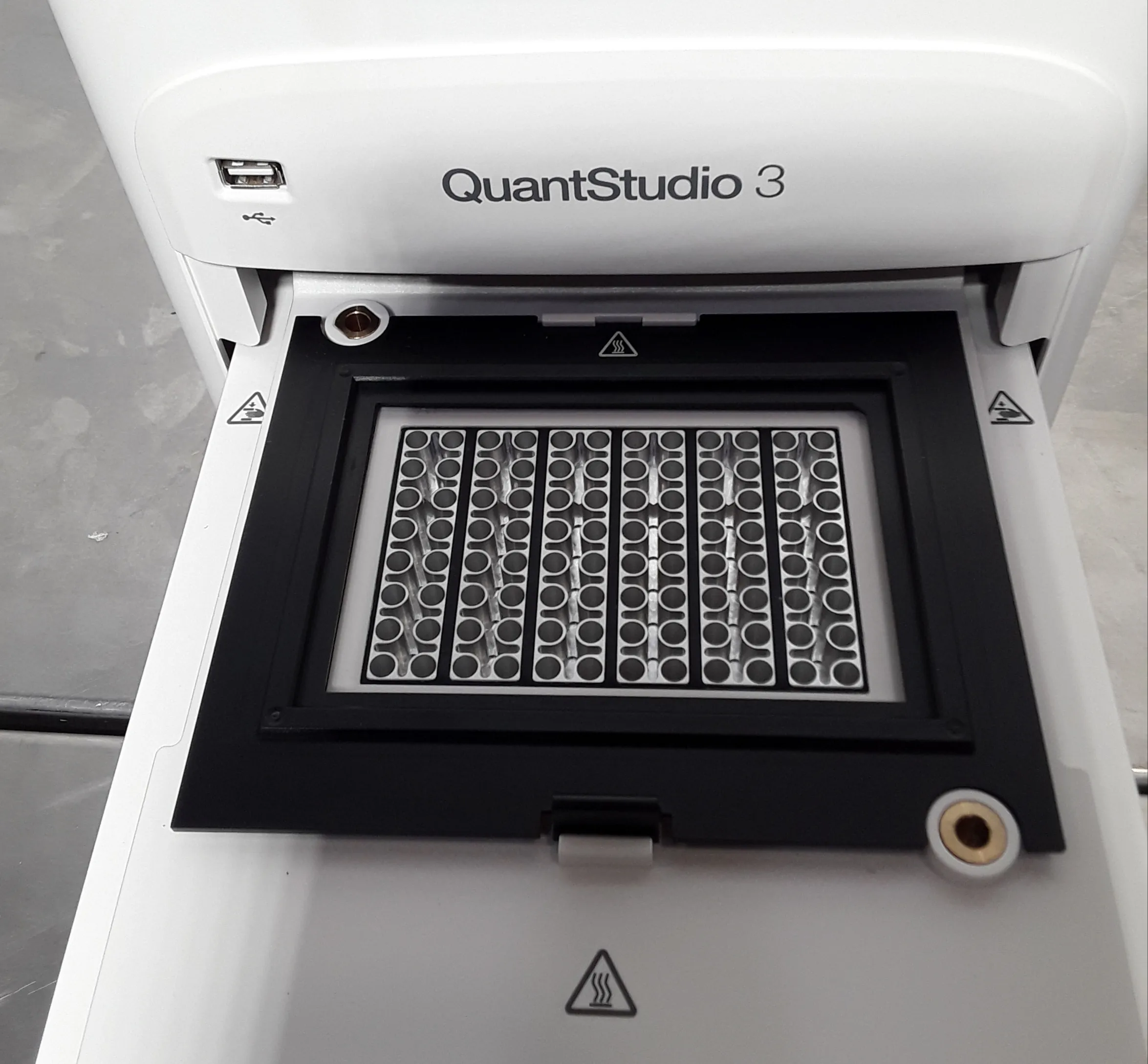 Applied Biosystems QuantStudio 3 Real-Time PCR System A28132