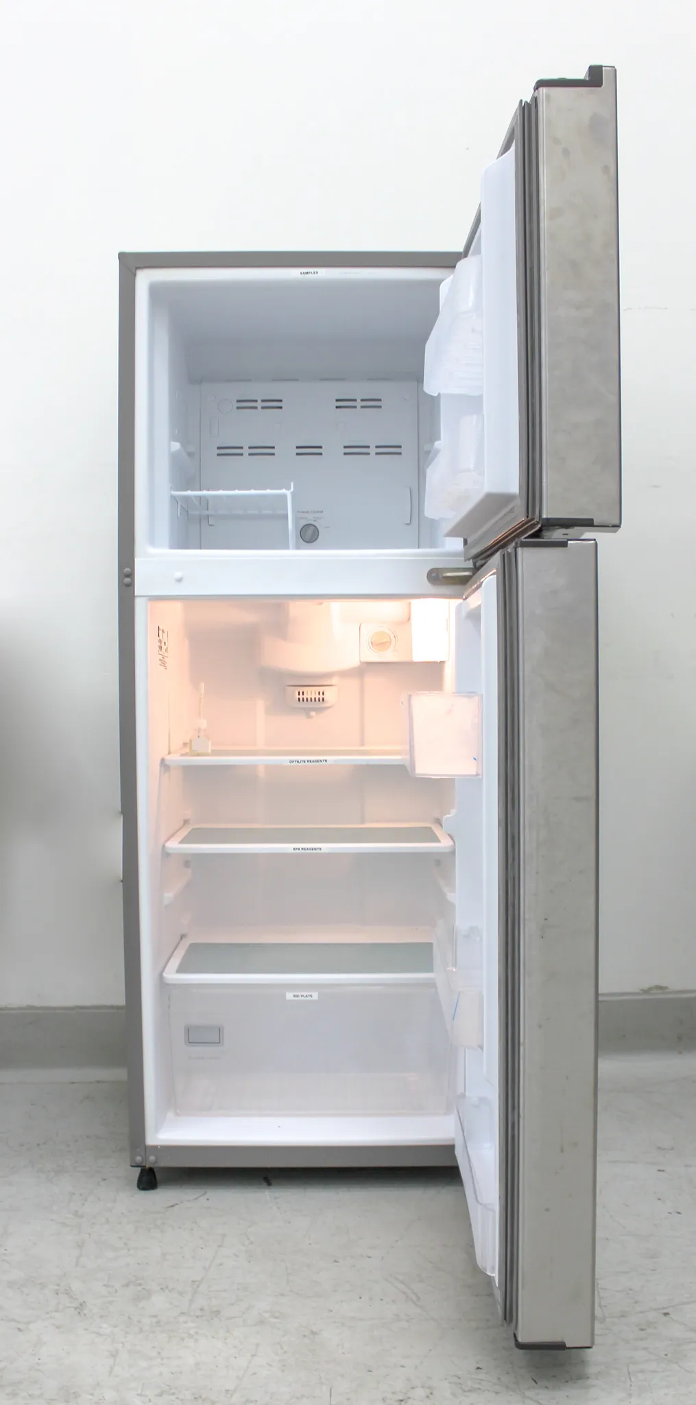 Kenmore Stainless Steel Refrigerator/Freezer Combo Model 106.76393412