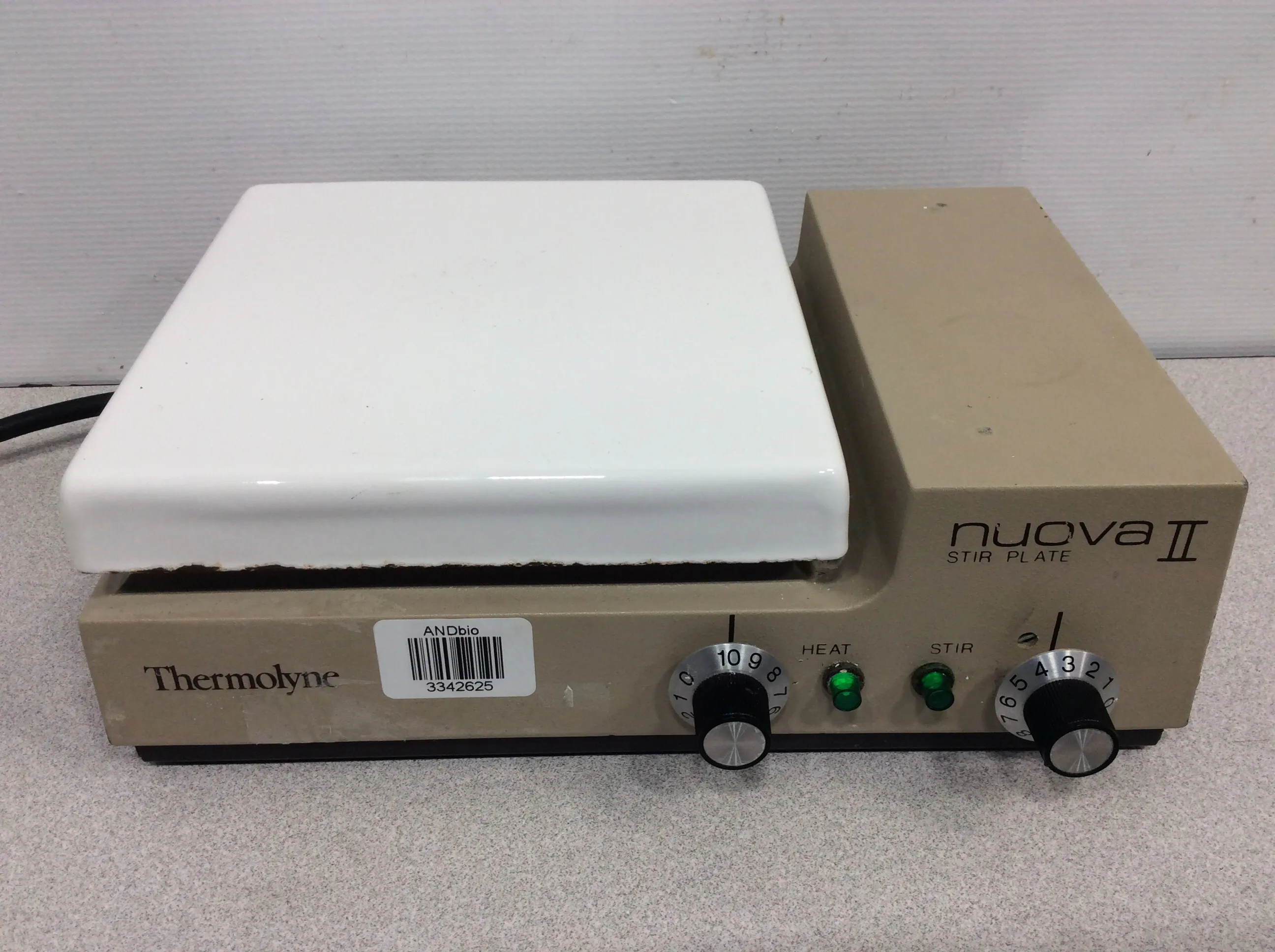 Thermolyne Nuova II Stirring Hot Plate Used Laboratory Equipment