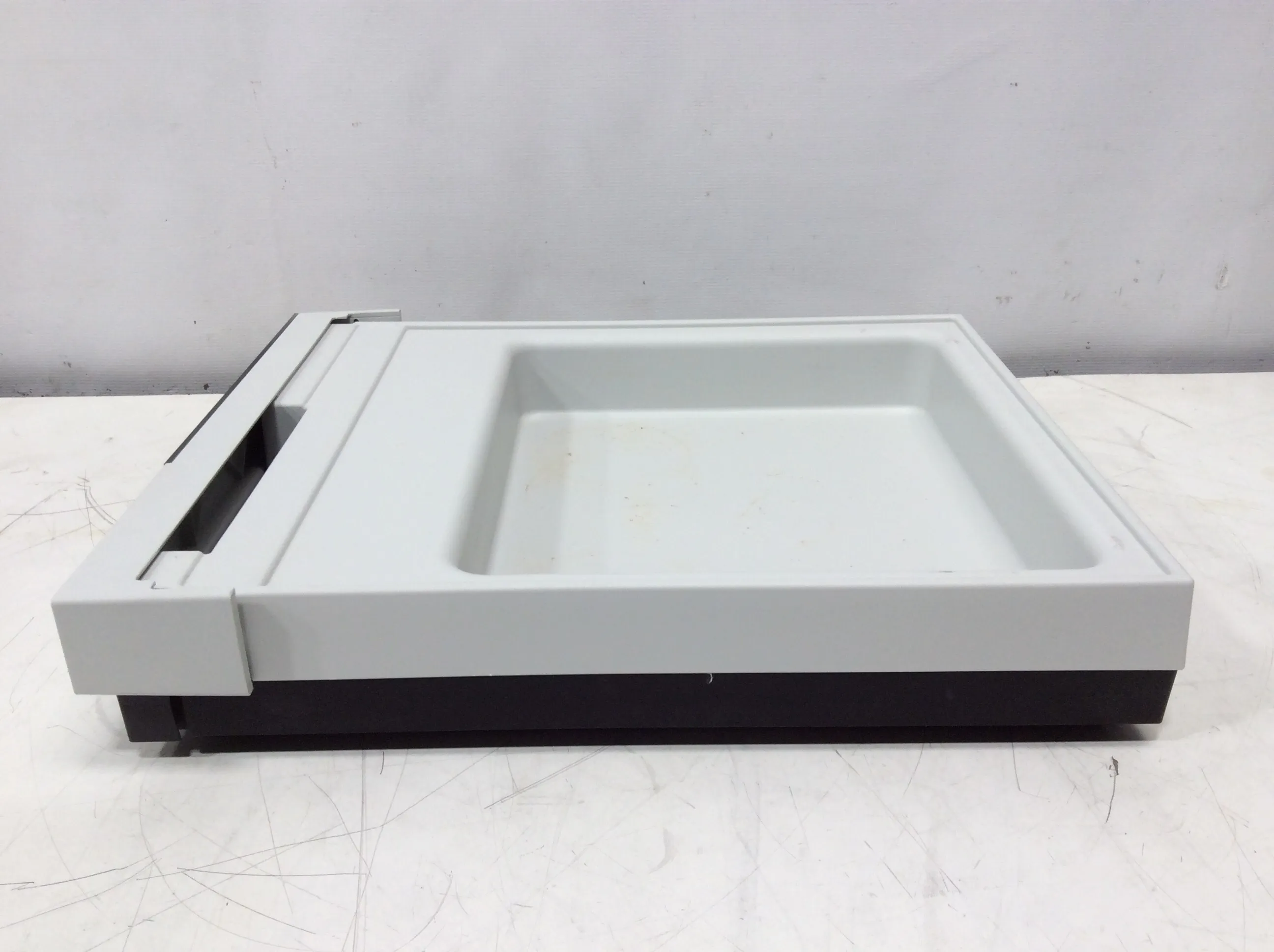 Thermo Scientific UltiMate SR-3000 Solvent Rack 5035.9200